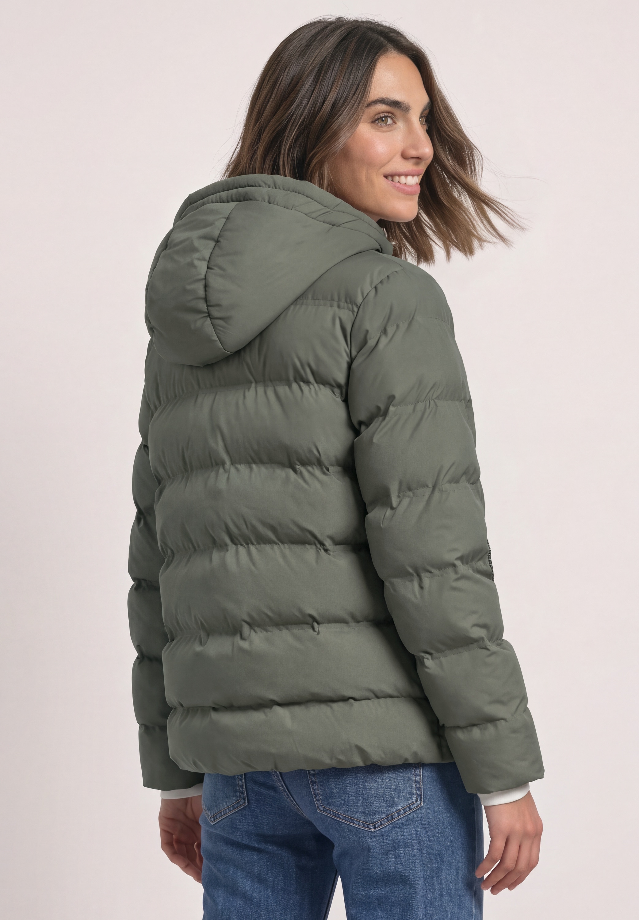 STREET ONE Steppjacke mit Kapuze Kurze Jacke mit geklebter Steppung und kapuze