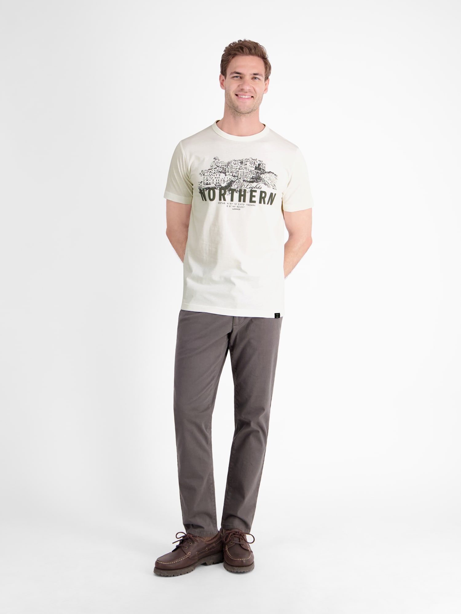 LERROS T-Shirt »LERROS Unifarbenes T-Shirt mit Brustprint«