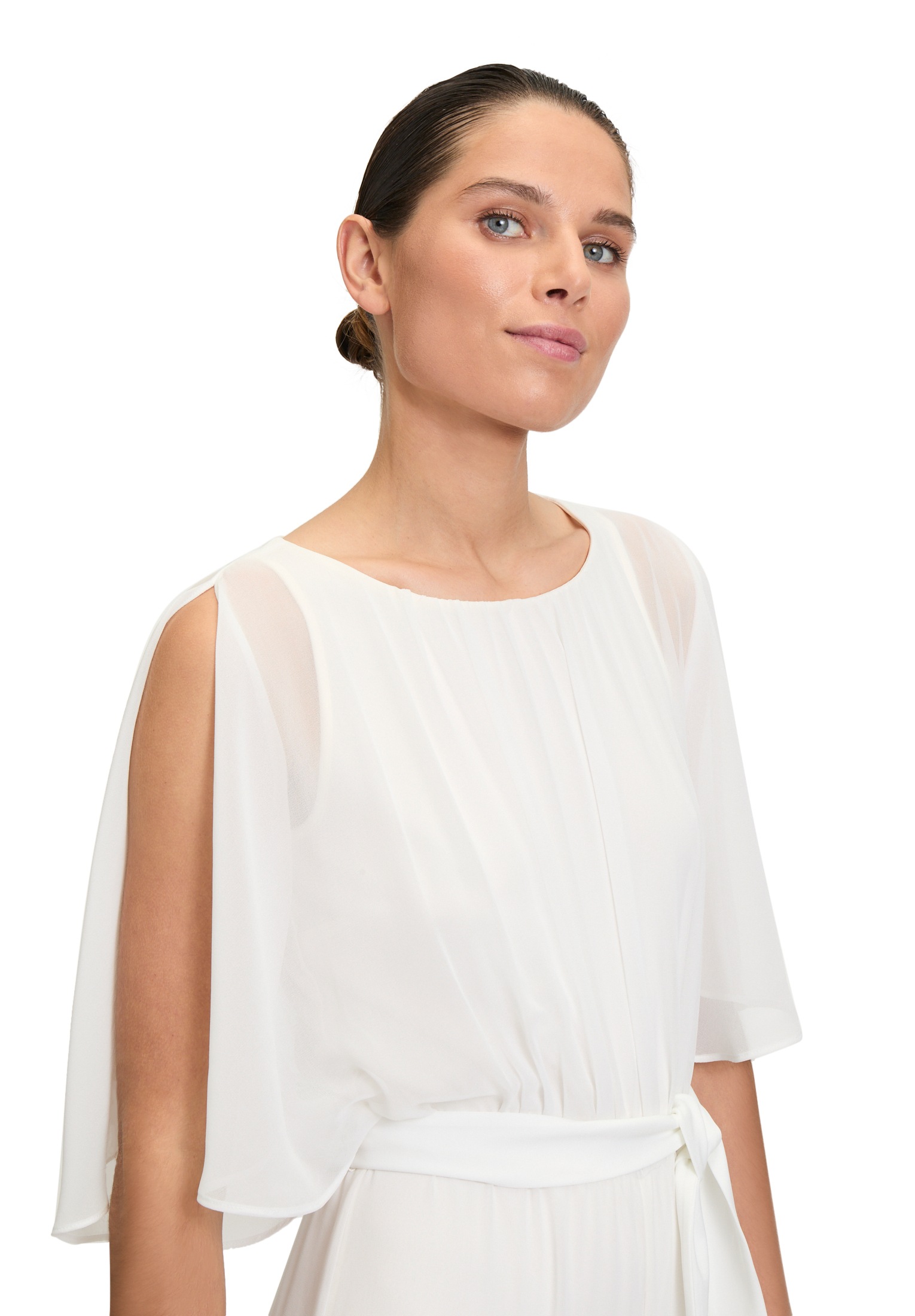 Vera Mont Overall »Vera Mont Jumpsuit mit Bindegürtel«, (1 tlg.), Design
