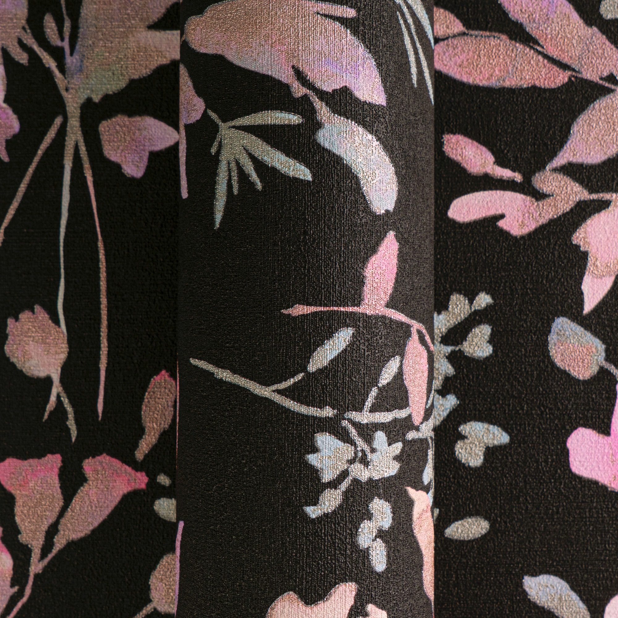 CosmoLiving by Cosmopolitan Vliestapete »Petal Poetry – Aquarell-Blumentapete« matt strukturiert Zarte Aquarellblüten für stilvolle Wohnräume