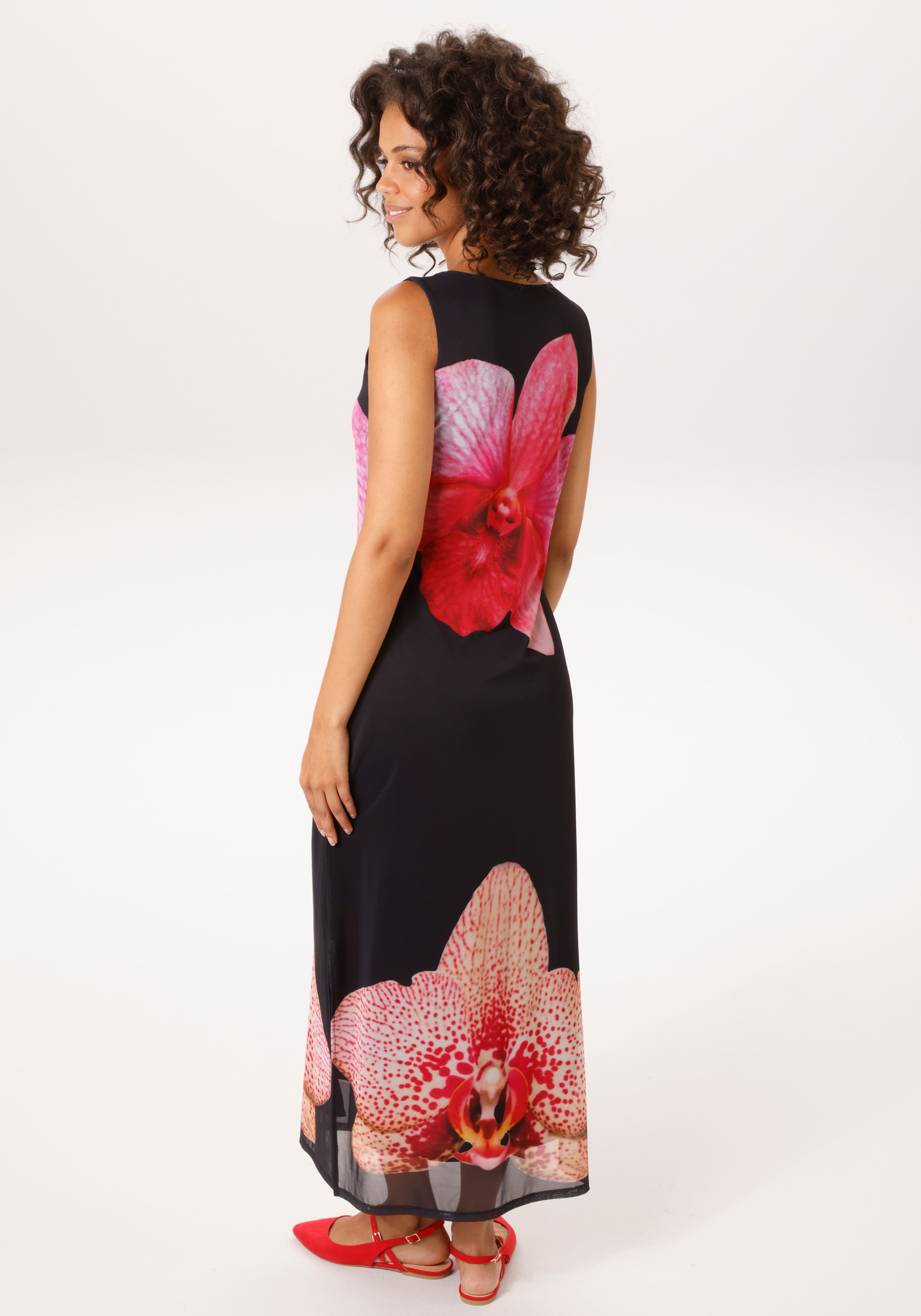 Aniston CASUAL Sommerkleid mit großflächigen Batikblüten bedruckt - NEUE KOLLEKTION