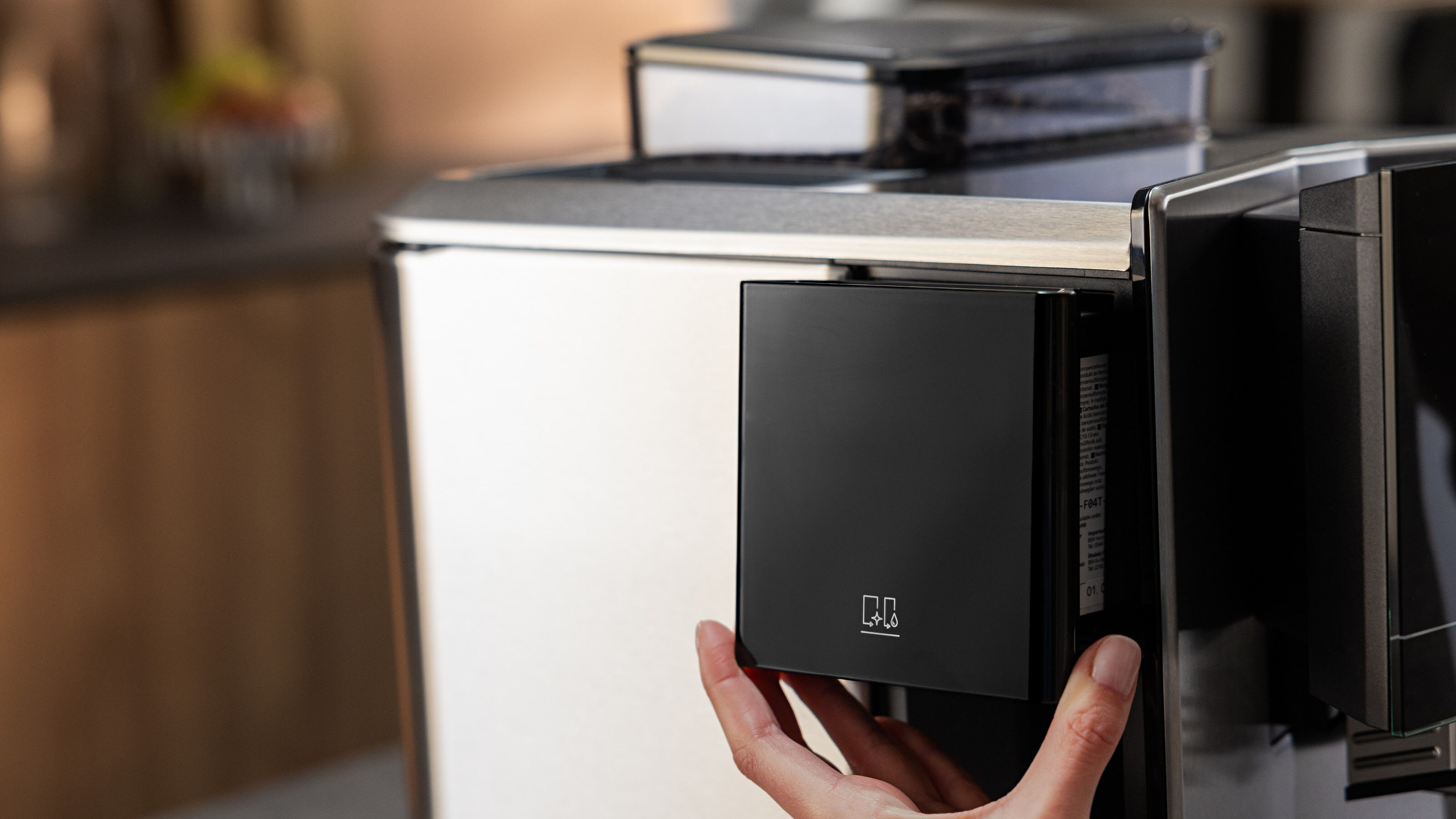 Thumbnail - SIEMENS Entkalker "TZ800Z3, Reinigungs- und Entkalkungskartusche" optimiert für autom. Reinigung und Entkalkung des EQ90...