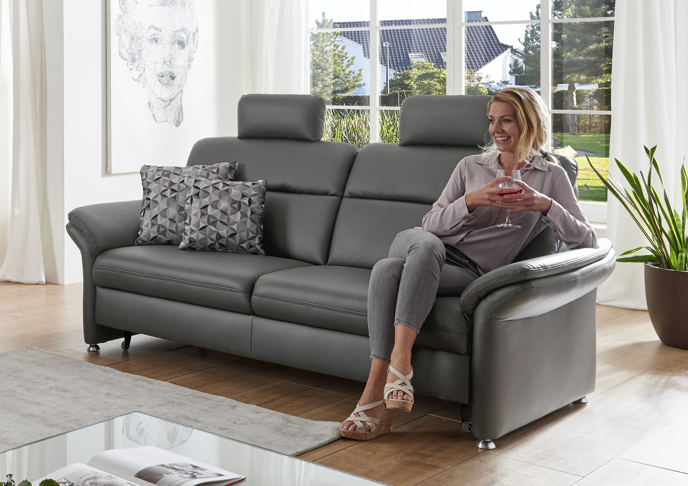 Die PlanBar 3-Sitzer "PN-EM16031, Breite 228 cm, mit Kopfstützen" wahlweise mit Relaxauszug