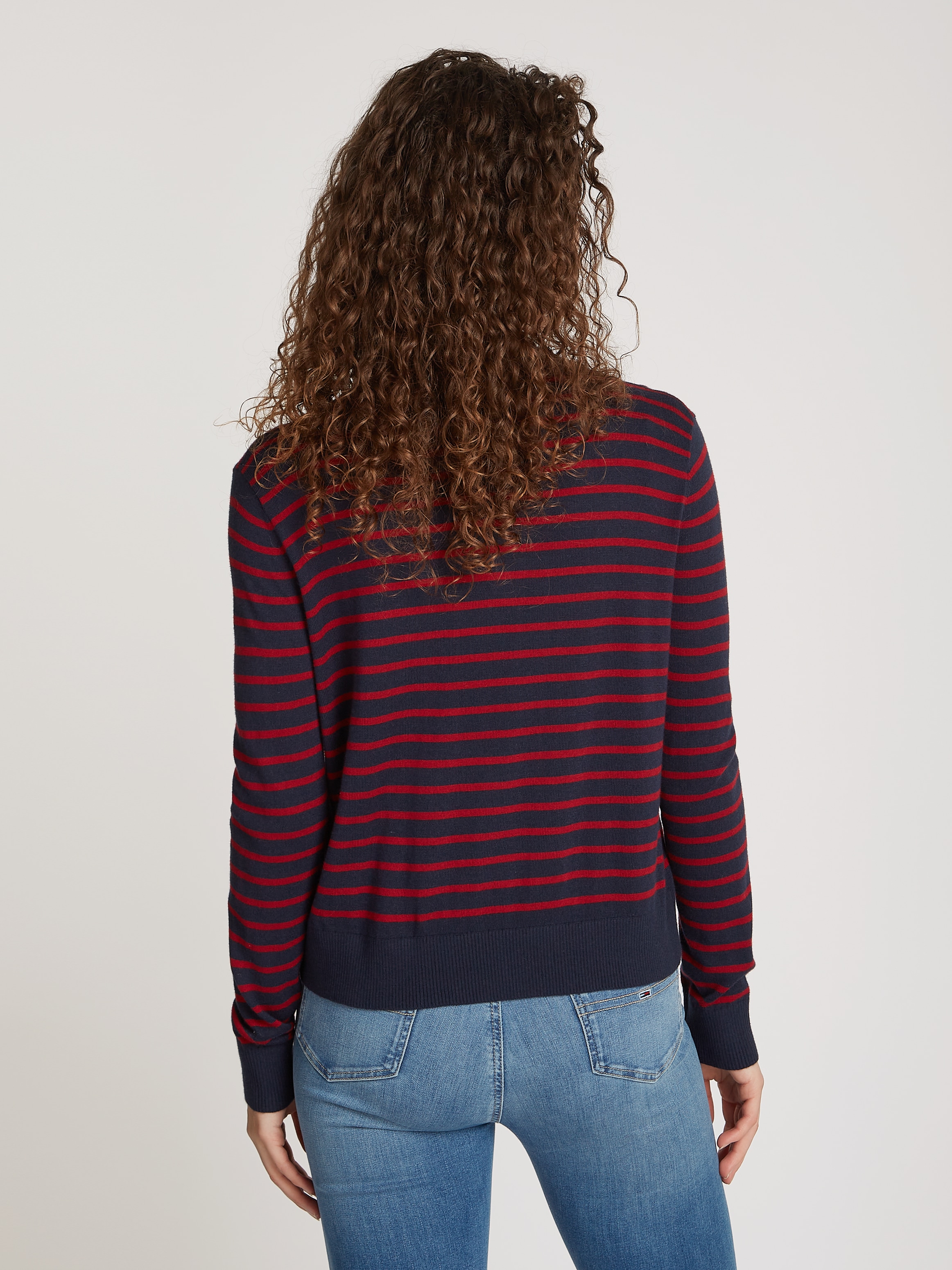 Tommy Jeans Strickpullover »TJW ESSENTIAL CREW NECK SWEATER«, mit Logostickerei