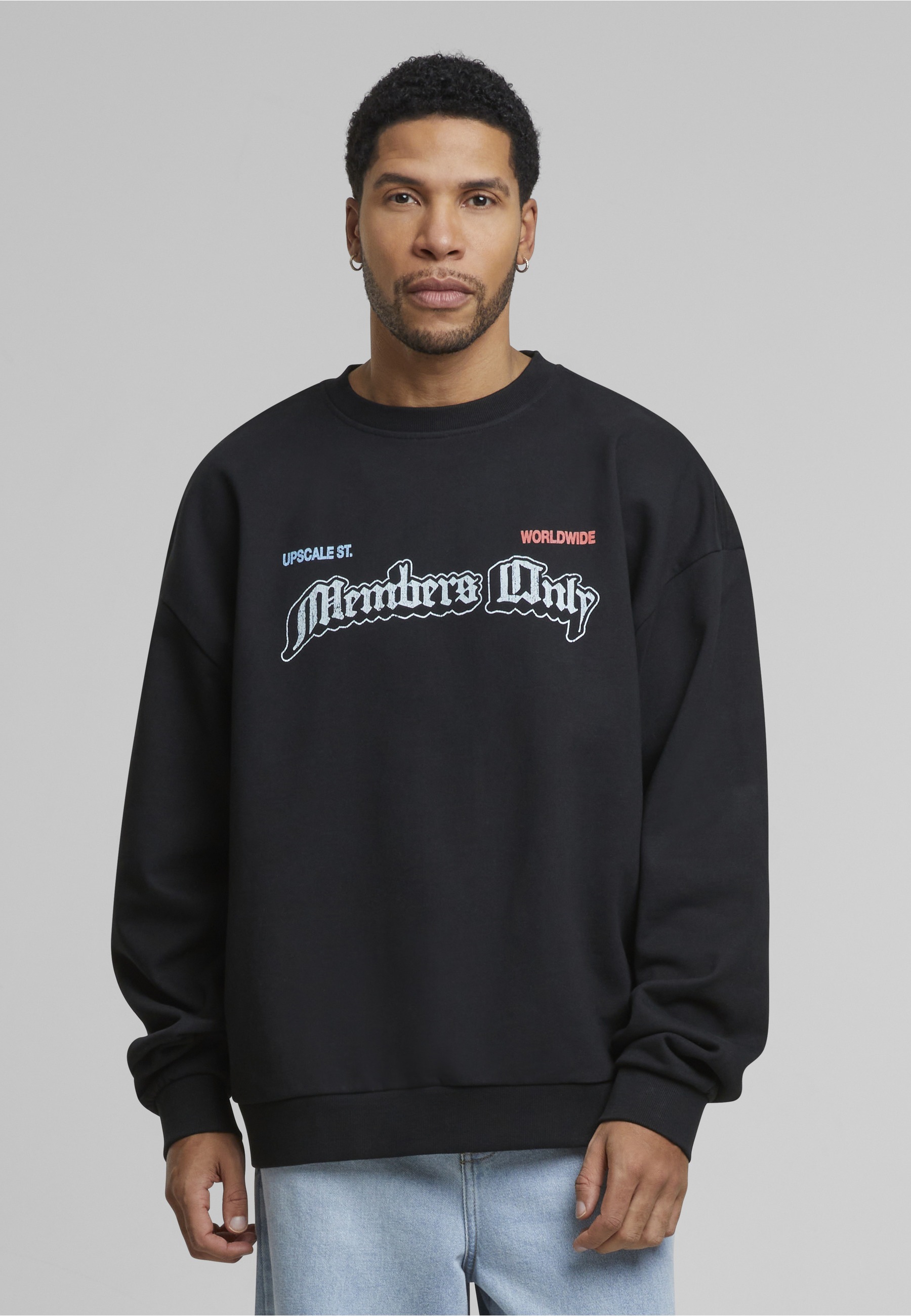 Upscale by Mister Tee Rundhalspullover »Upscale by Mister Tee Only Members Oversize Crewneck« 1 Stk.
