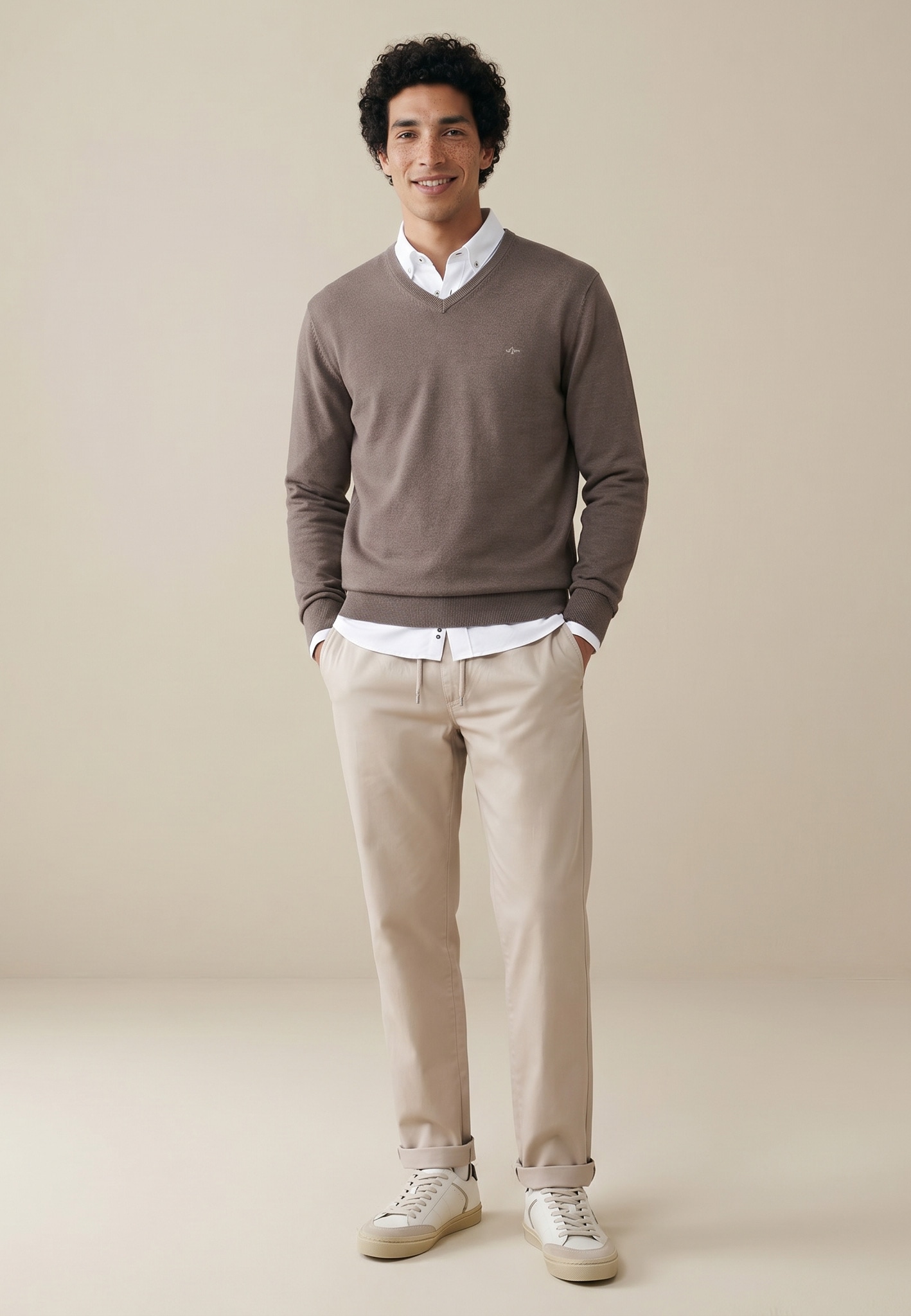 FYNCH-HATTON Strickpullover "FYNCH-HATTON Pullover mit V-Kragen" aus Baumwolle, mit V-Ausschnitt, bequeme Passform