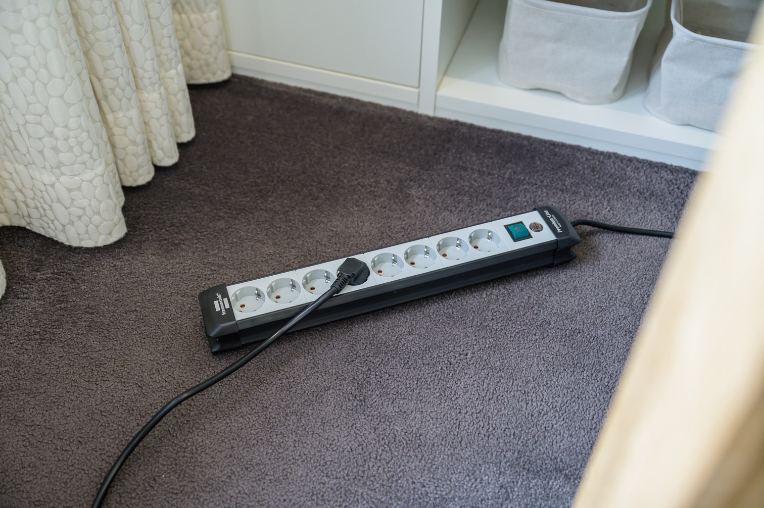 Brennenstuhl Steckdosenleiste »Premium-Line«, 8-fach, (Kabellänge 3 m), mit Schalter