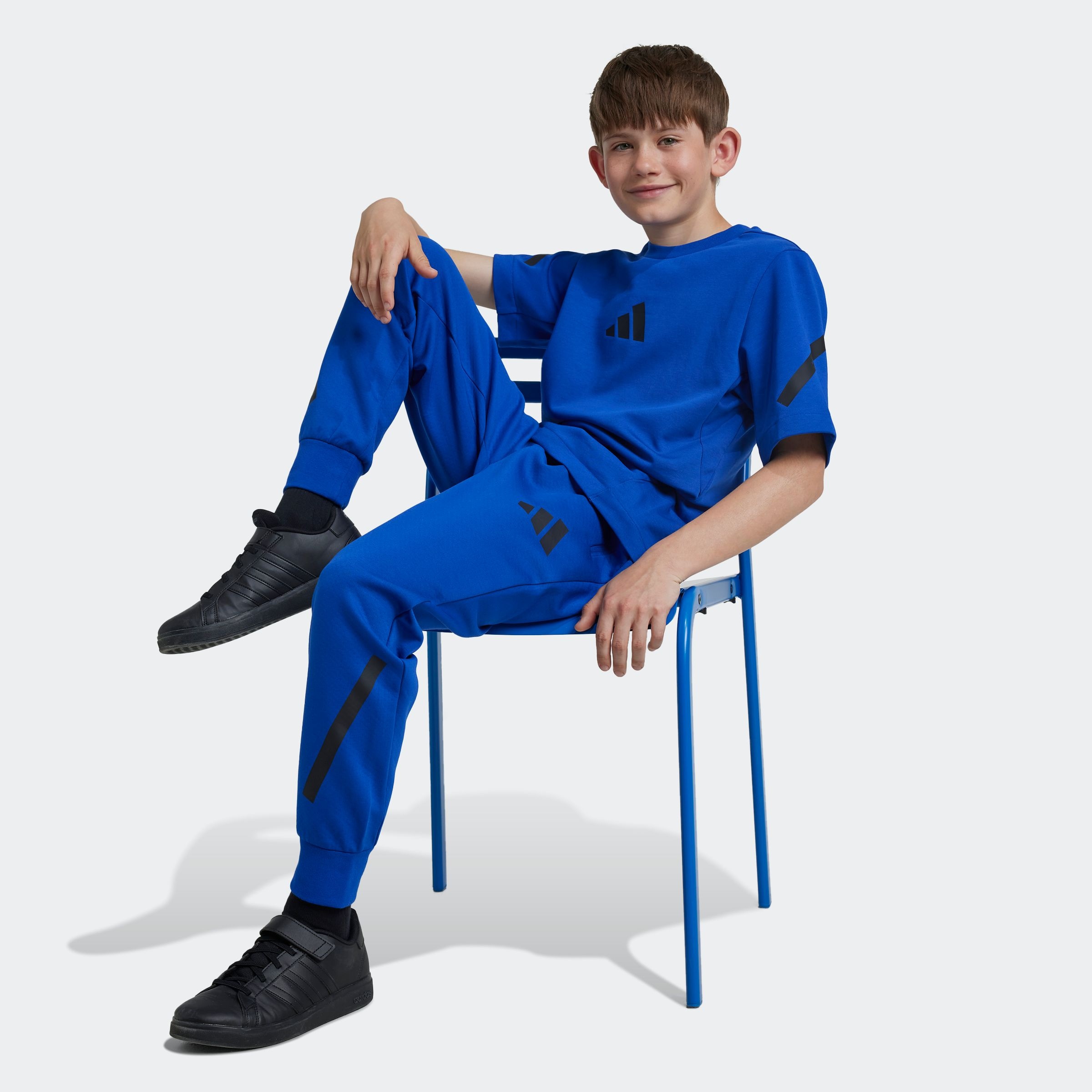 adidas Sportswear T-Shirt »J ZNE TEE«