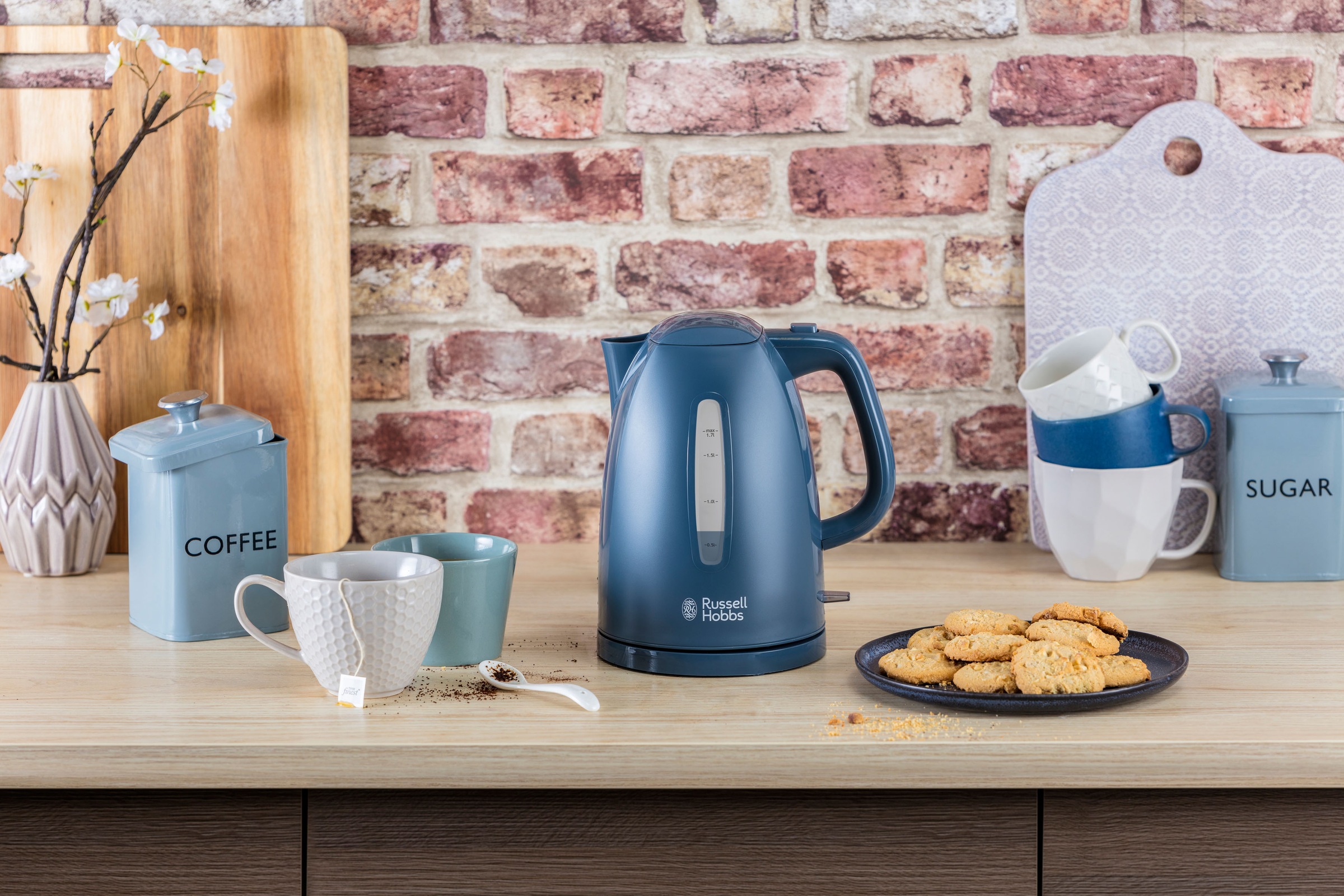 RUSSELL HOBBS Wasserkocher »Textures Grey 21274-70«, 1,7 l, 2400 W