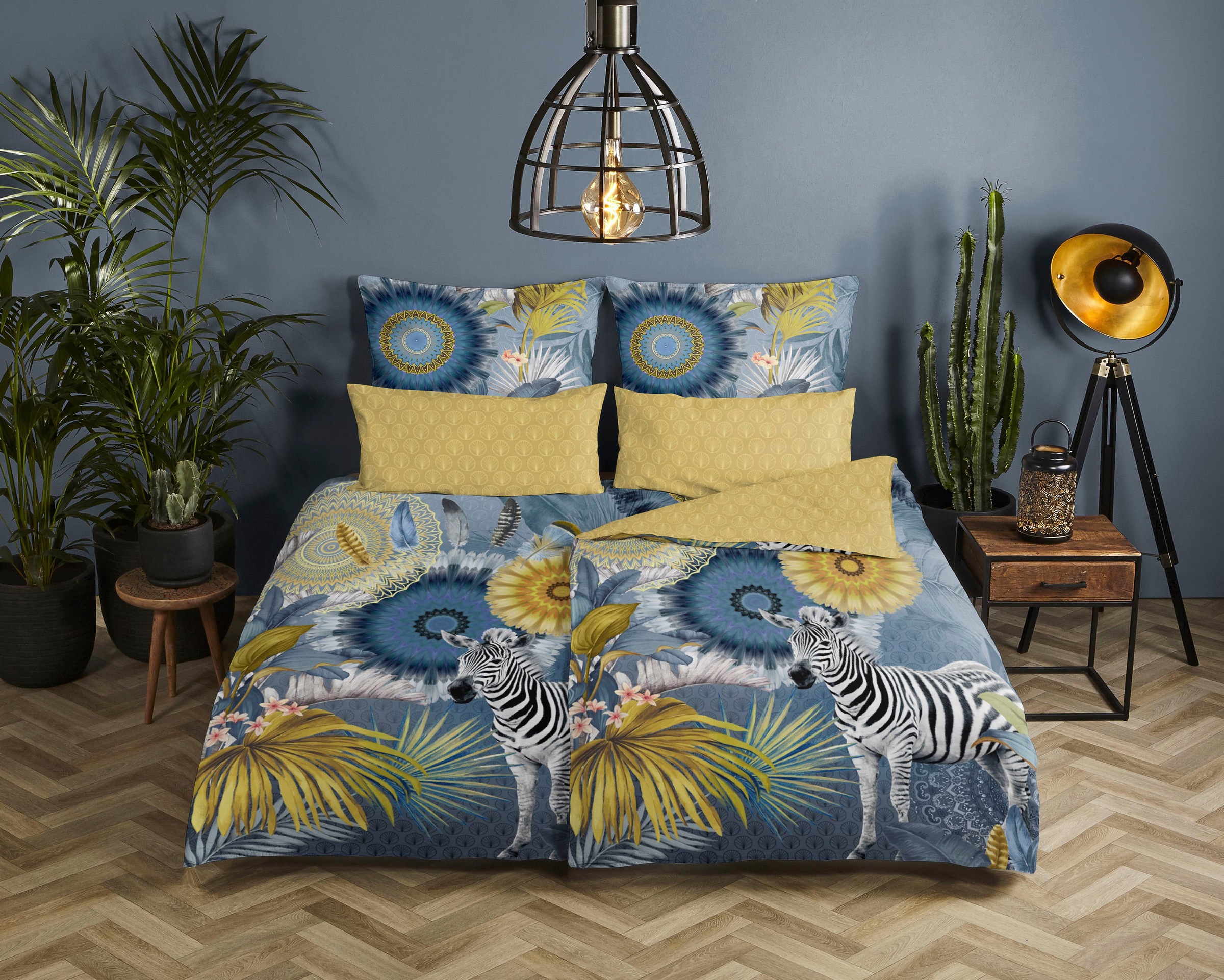 hip Wendebettwäsche »Laska«, Mako-Satin, 135x200, Reißverschluss, Wendeoptik, Mandala, Zebra, Blau