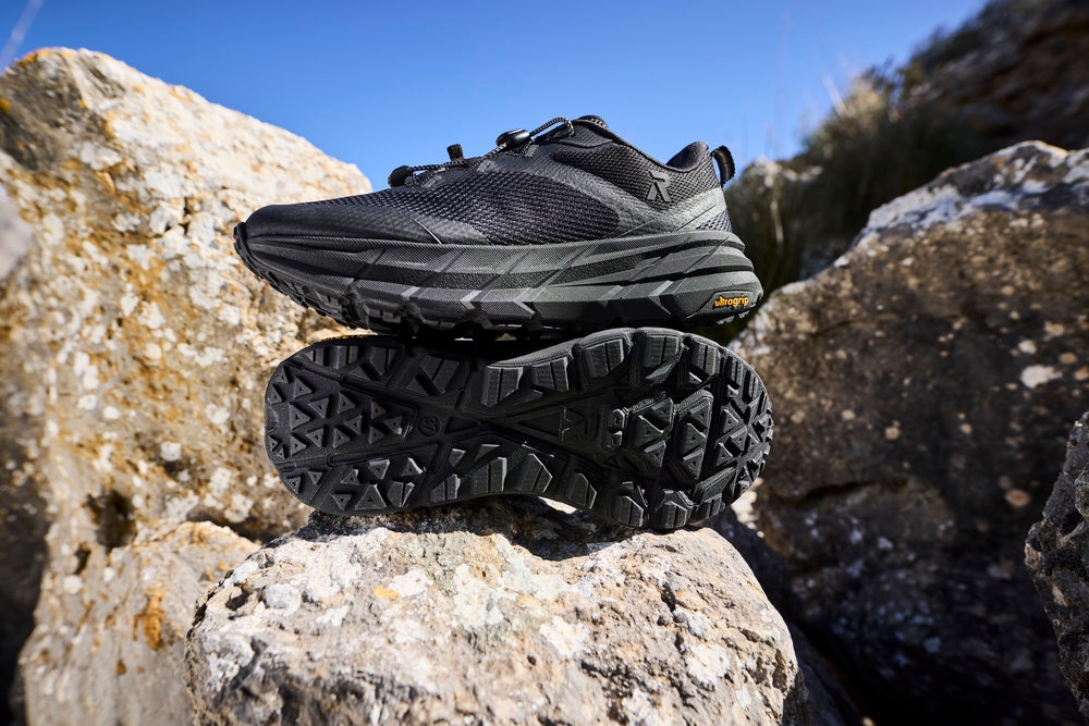 RIEKER Sport Plateausneaker  Outdoorschuh mit ultragrip-Laufsohle und Gummizug