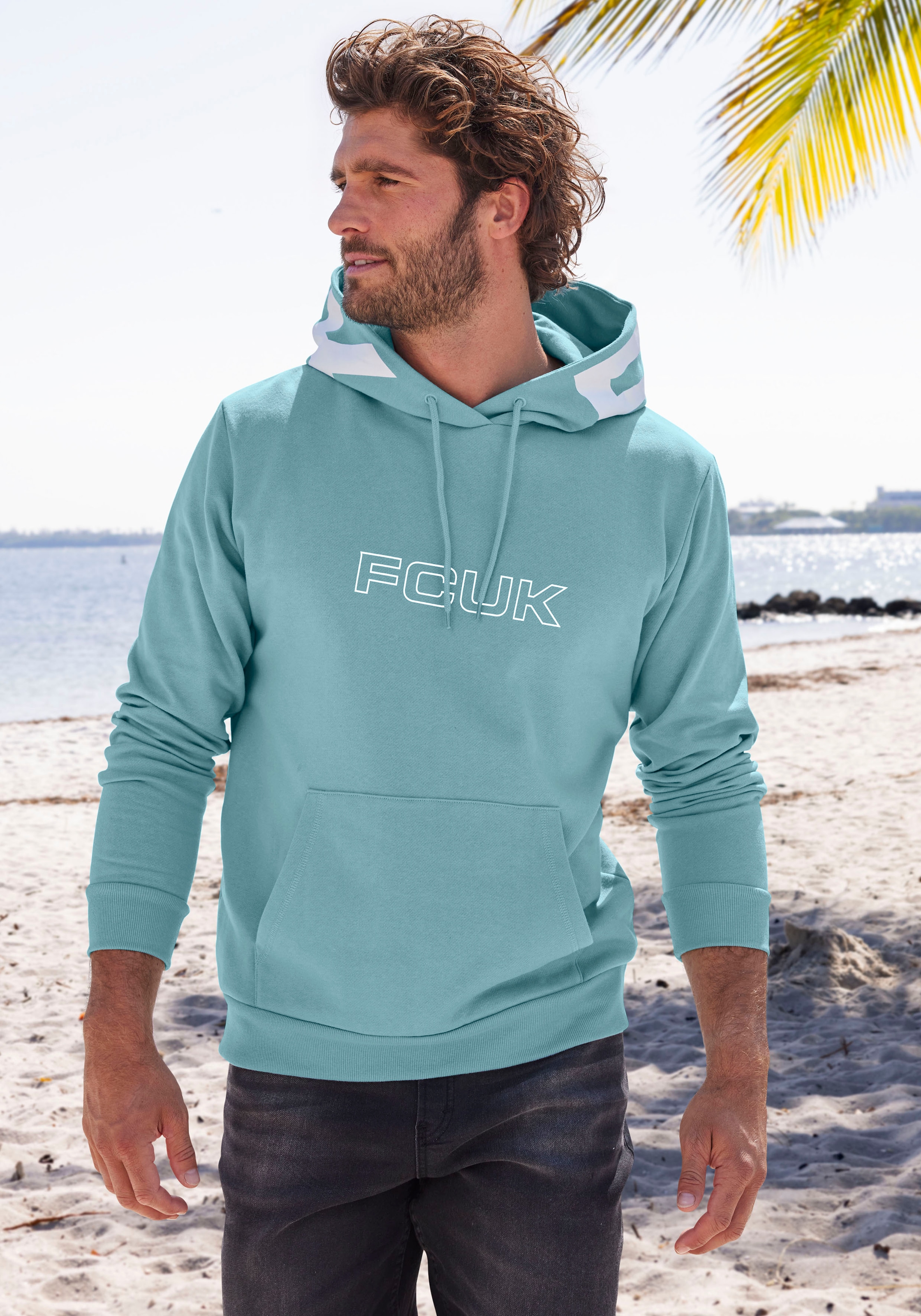 FCUK Hoodie, in Regular Fit und Langarm, Sweatshirt mit Kapuze, Baumwollmischung