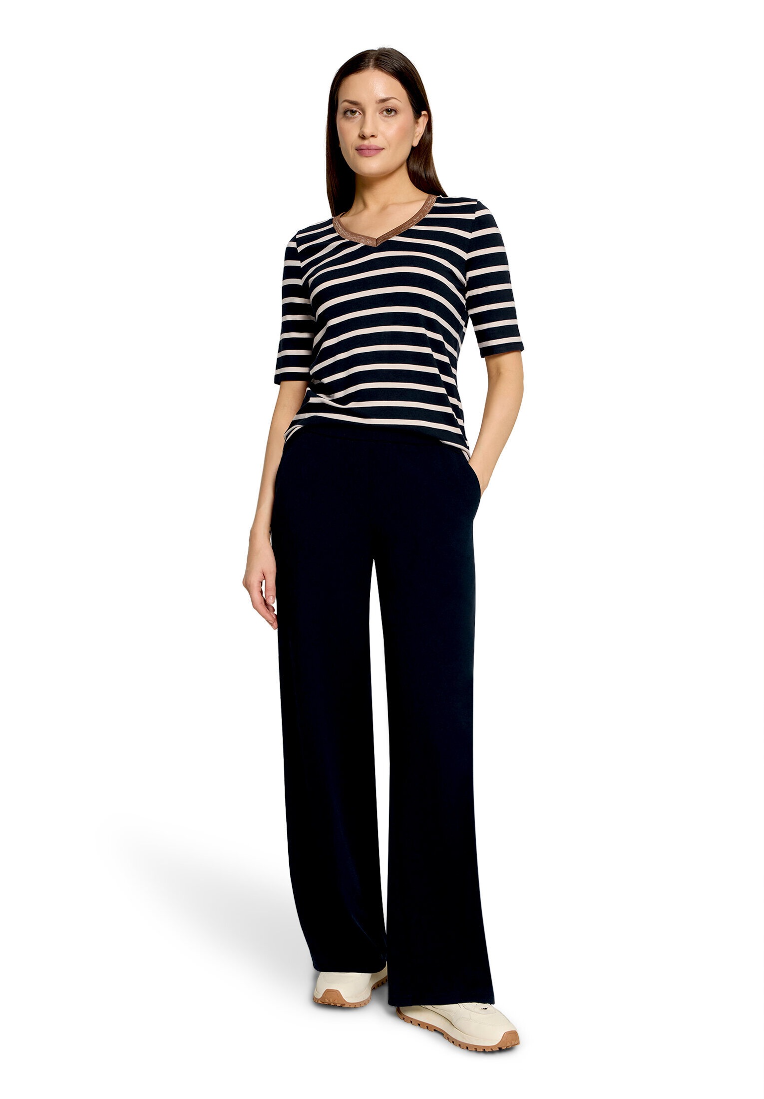 Betty Barclay Kurzarmshirt »Damen mit V-Ausschnitt« 1