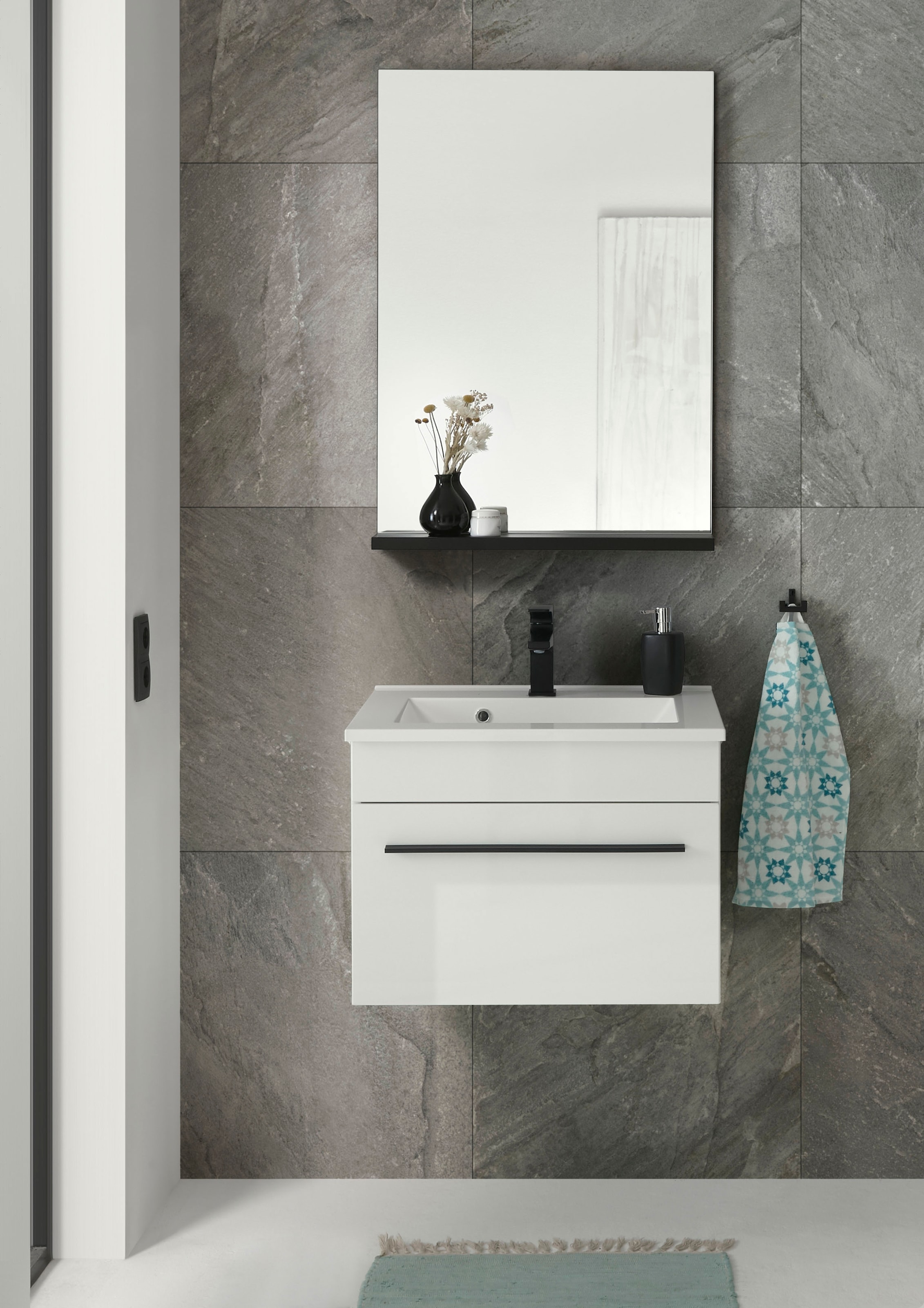 INOSIGN Badmöbel-Set »Cantara, Bad im modernen Design, 2-teiliges Badezimmer«, (Set, 2 St.), Waschtisch und Spiegel, in Weiß Hochglanz, viel Stauraum