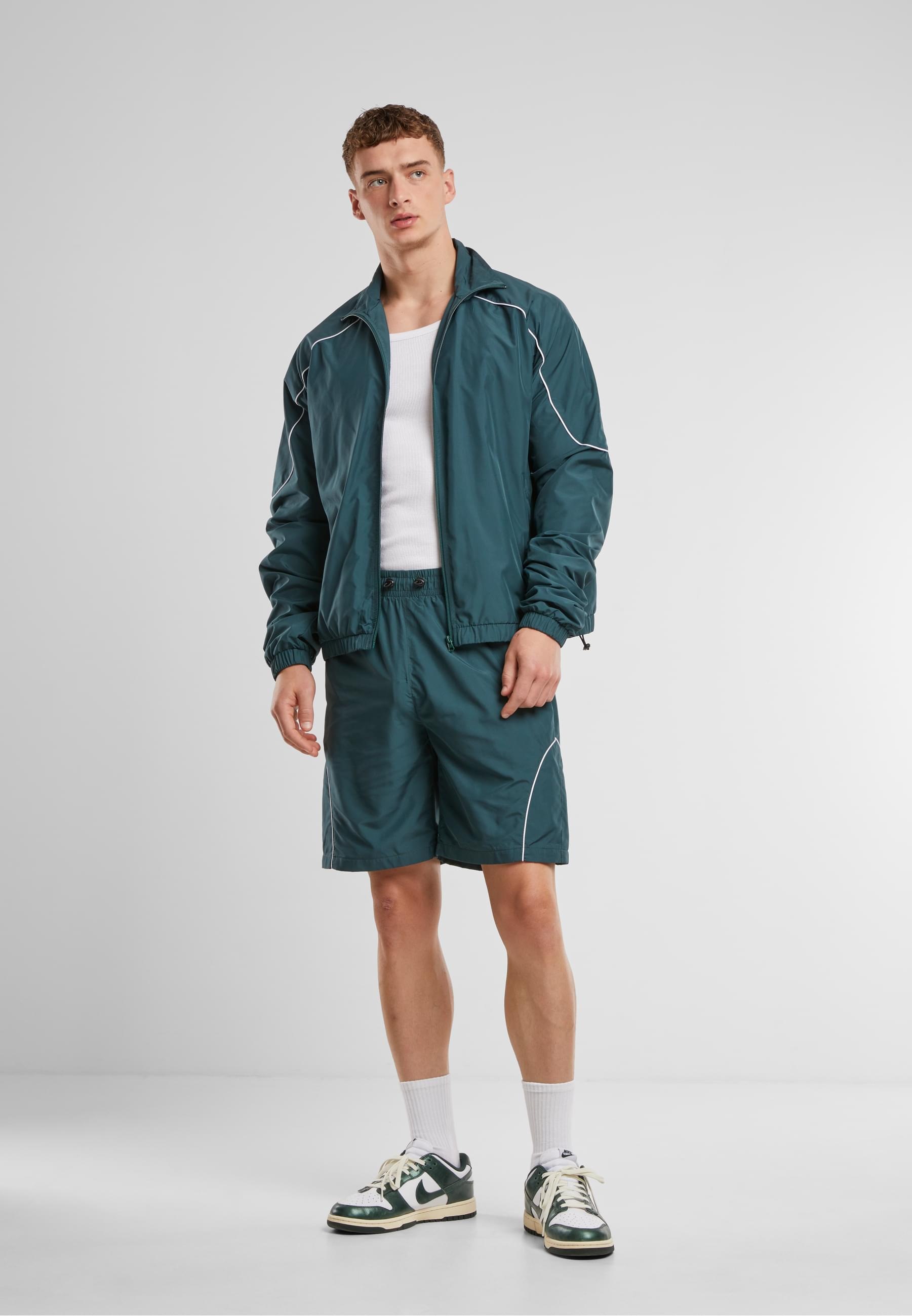 URBAN CLASSICS Shorts »Urban Classics Piped Panel Trackshorts«, (1 tlg.)