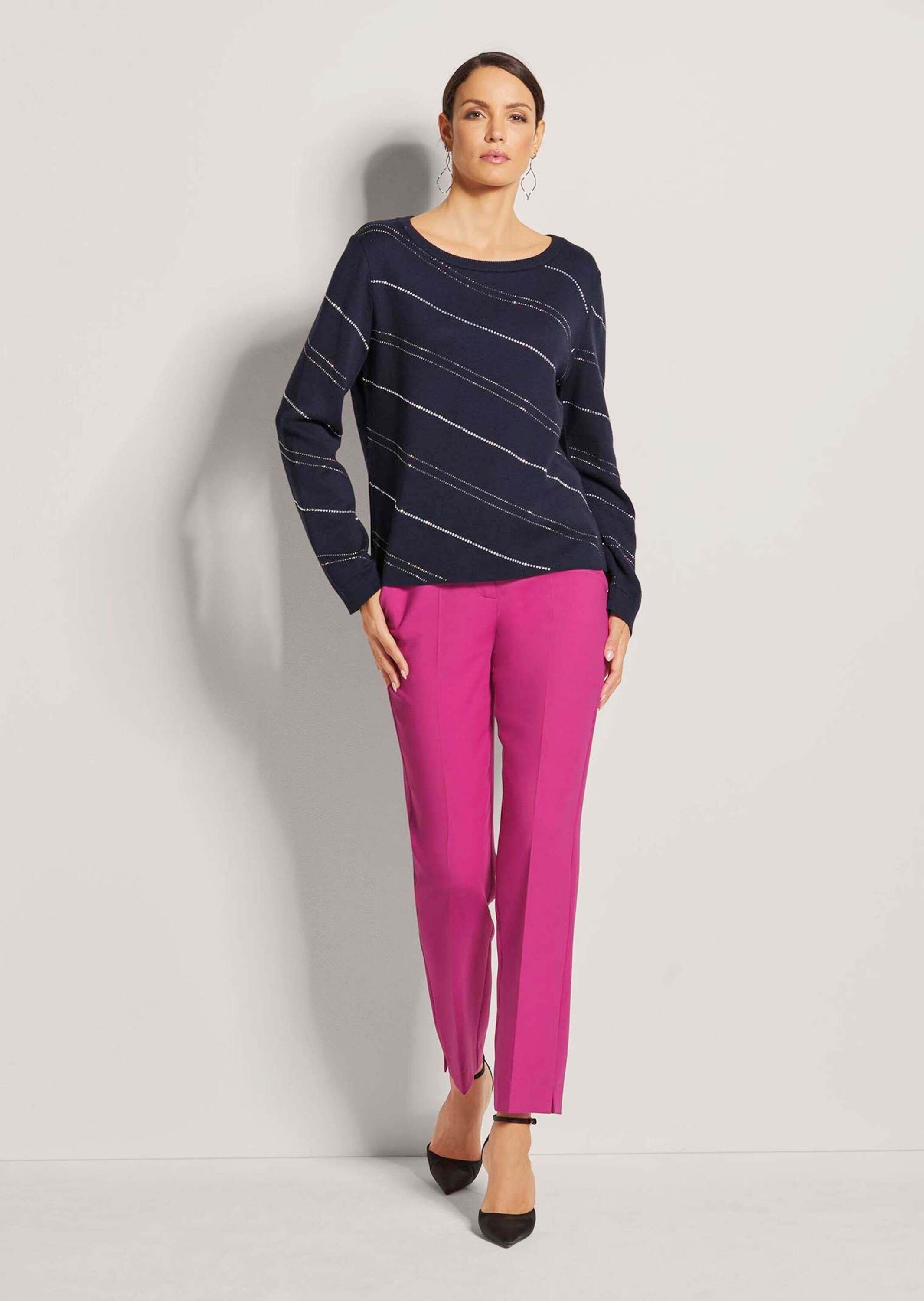 MADELEINE Longpullover »Pullover Pullover mit Ziersteinen«