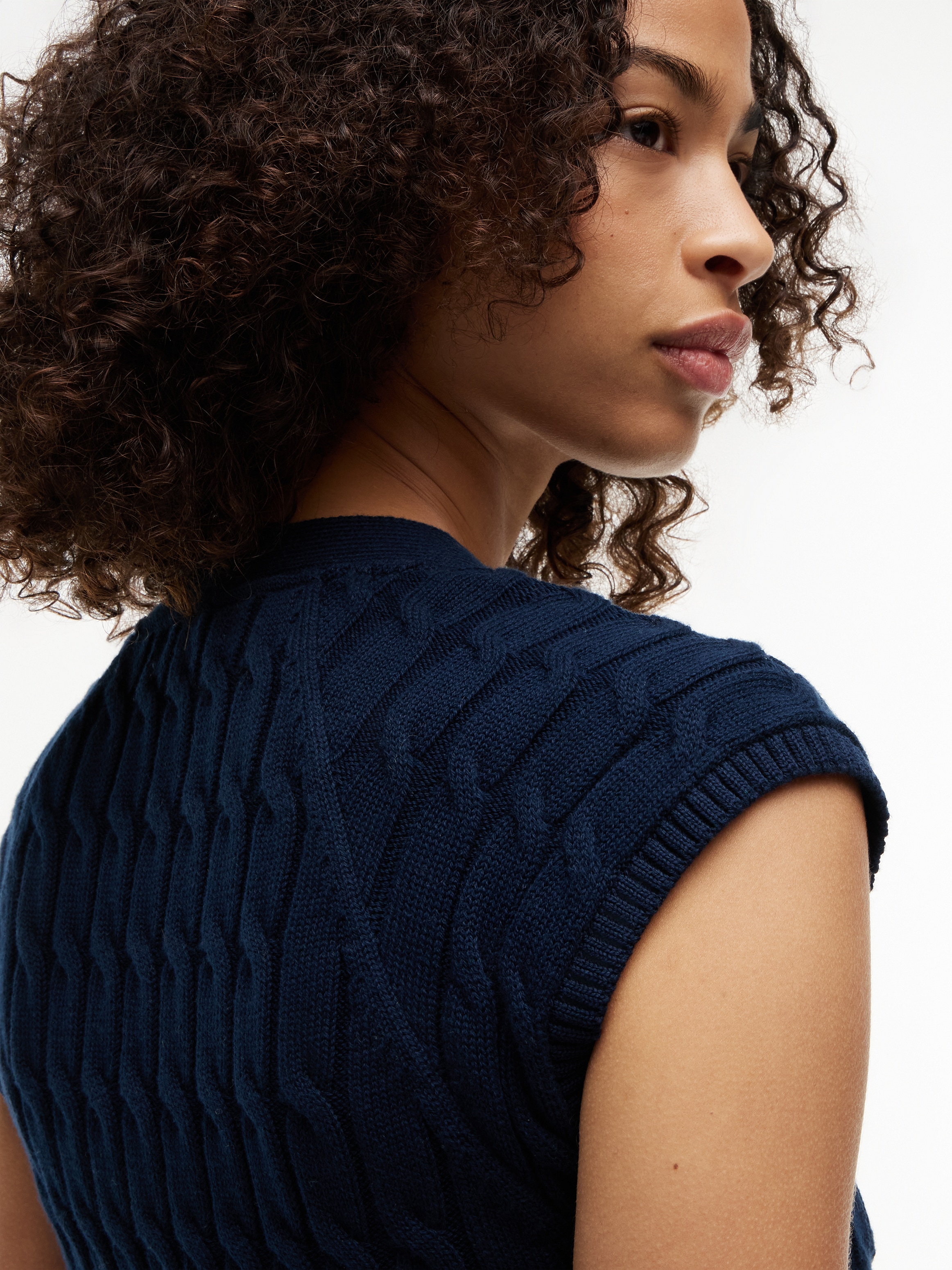 Tommy Hilfiger Strickweste »MID GG CABLE VEST CARDI« Baumwolle, mit Zopfstrickmuster