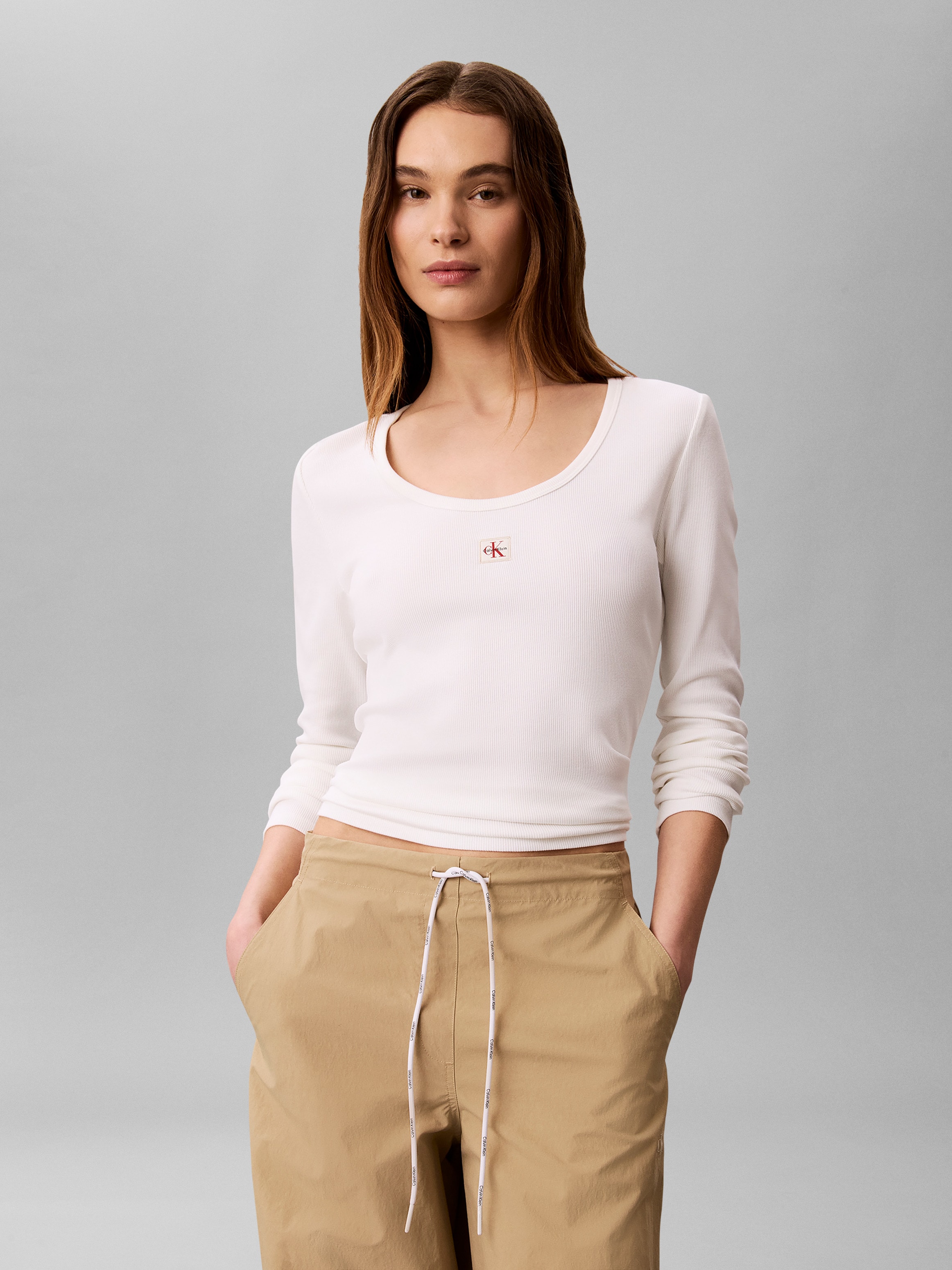 Calvin Klein Jeans "LS WOVEN LABEL 2X2 RIB SCOOP NEC" Mit Rundhalsausschnitt, regular fit