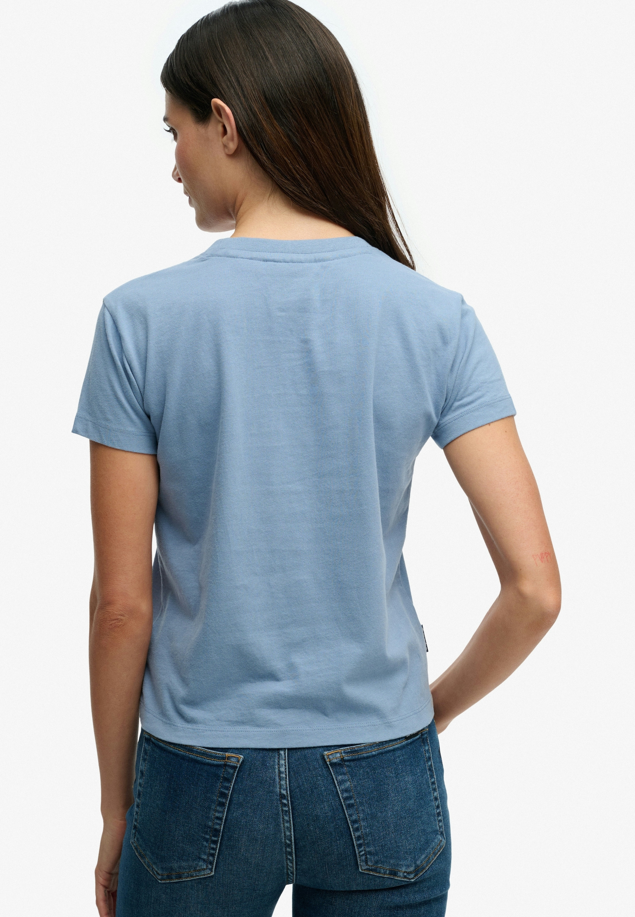 Superdry Kurzarmshirt »SU-ESSENTIAL LOGO 90'S T SHIRT« angenehmes Tragegefühl durch besonders weiche Haptik