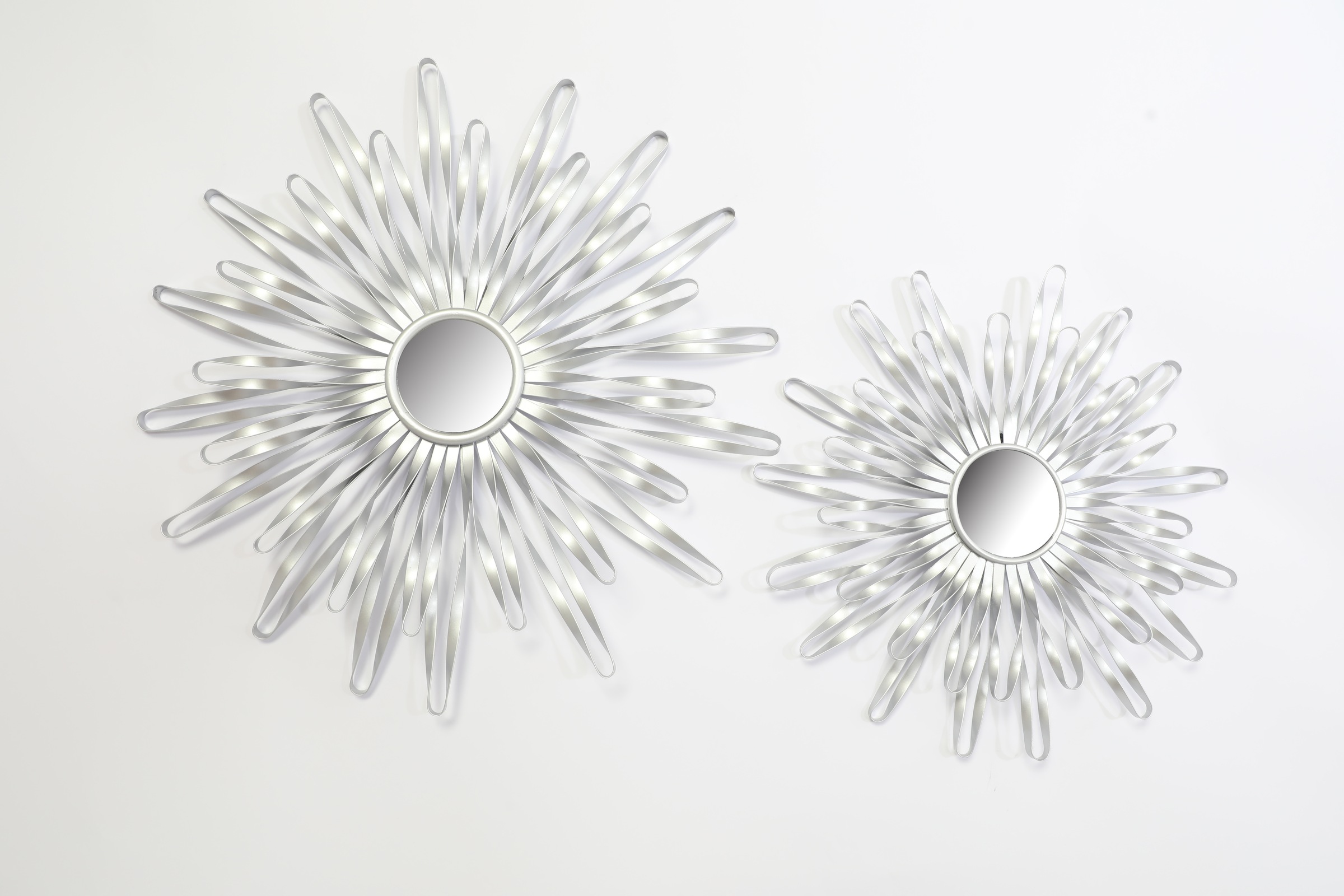OTTO home Wanddekoobjekt "Sonne, im 2er Set: 35 und 46cm" Wanddekoration aus Metall mit kleinem Spiegel in der Mitte