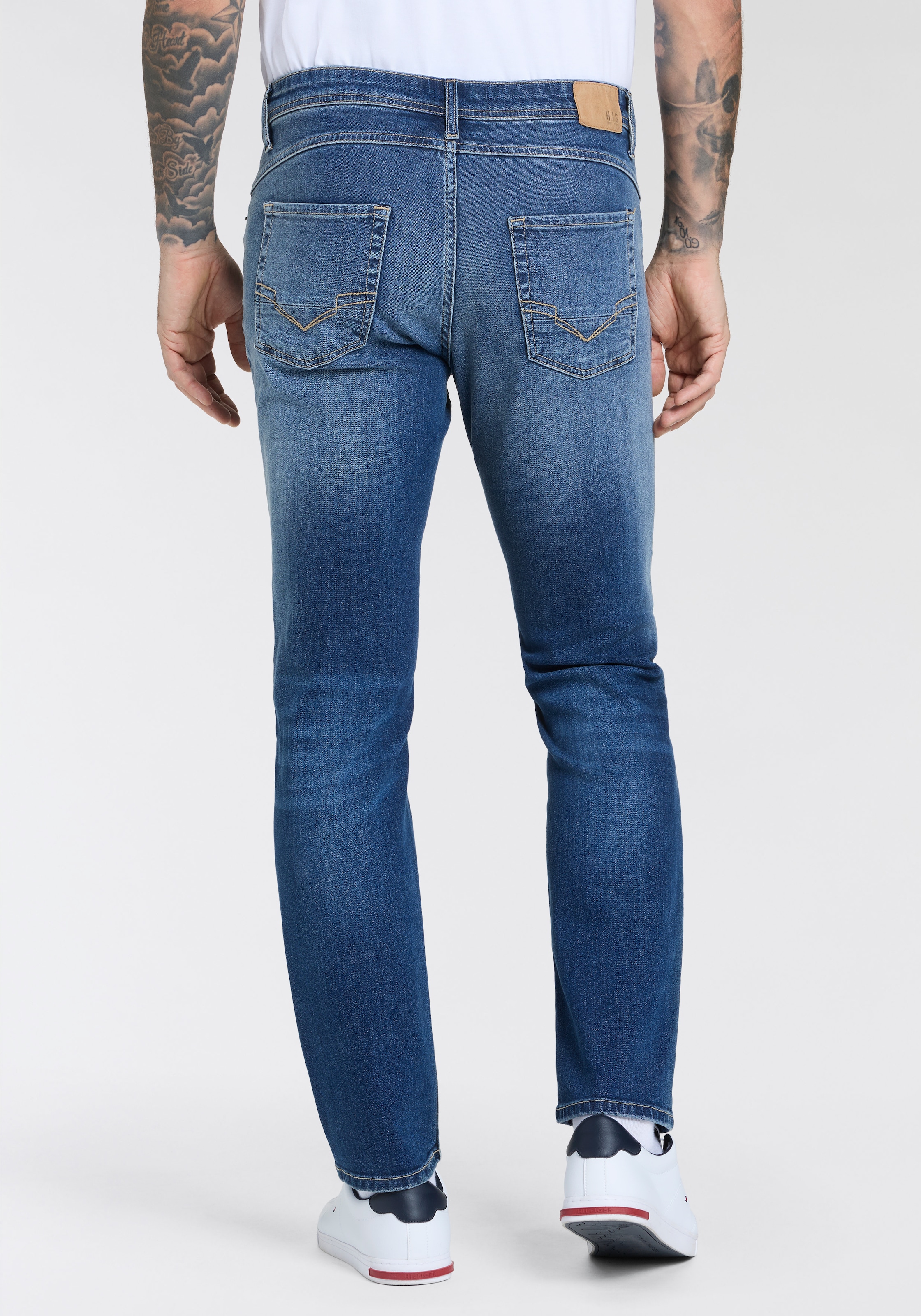 H.I.S Straight-Jeans »NEW DALE« gerades Bein,  mit Used-Effekten,  niedrige Leibhöhe