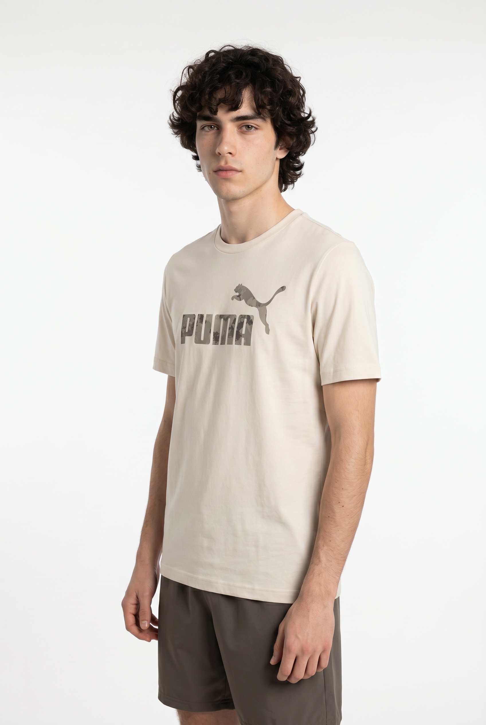 PUMA "ESS CAMO TEE" gerade Passform, Kurzarm, für Alltag und Freizeit