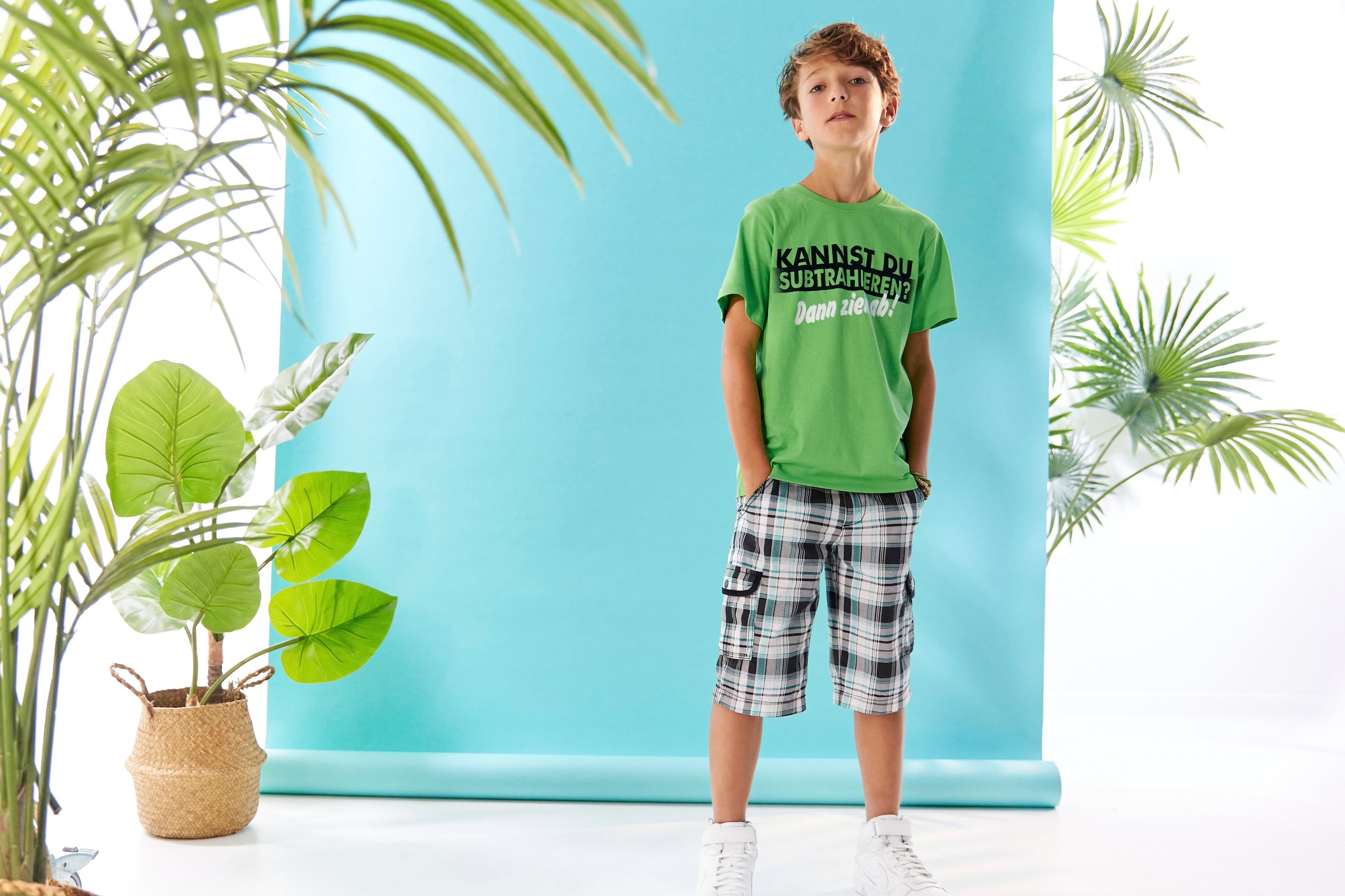 KIDSWORLD T-Shirt »KANNST DU SUBTRAHIEREN?«, Kurzarm, mit trendigem Druck, tiefer Rundhals, aus 100% Baumwolle