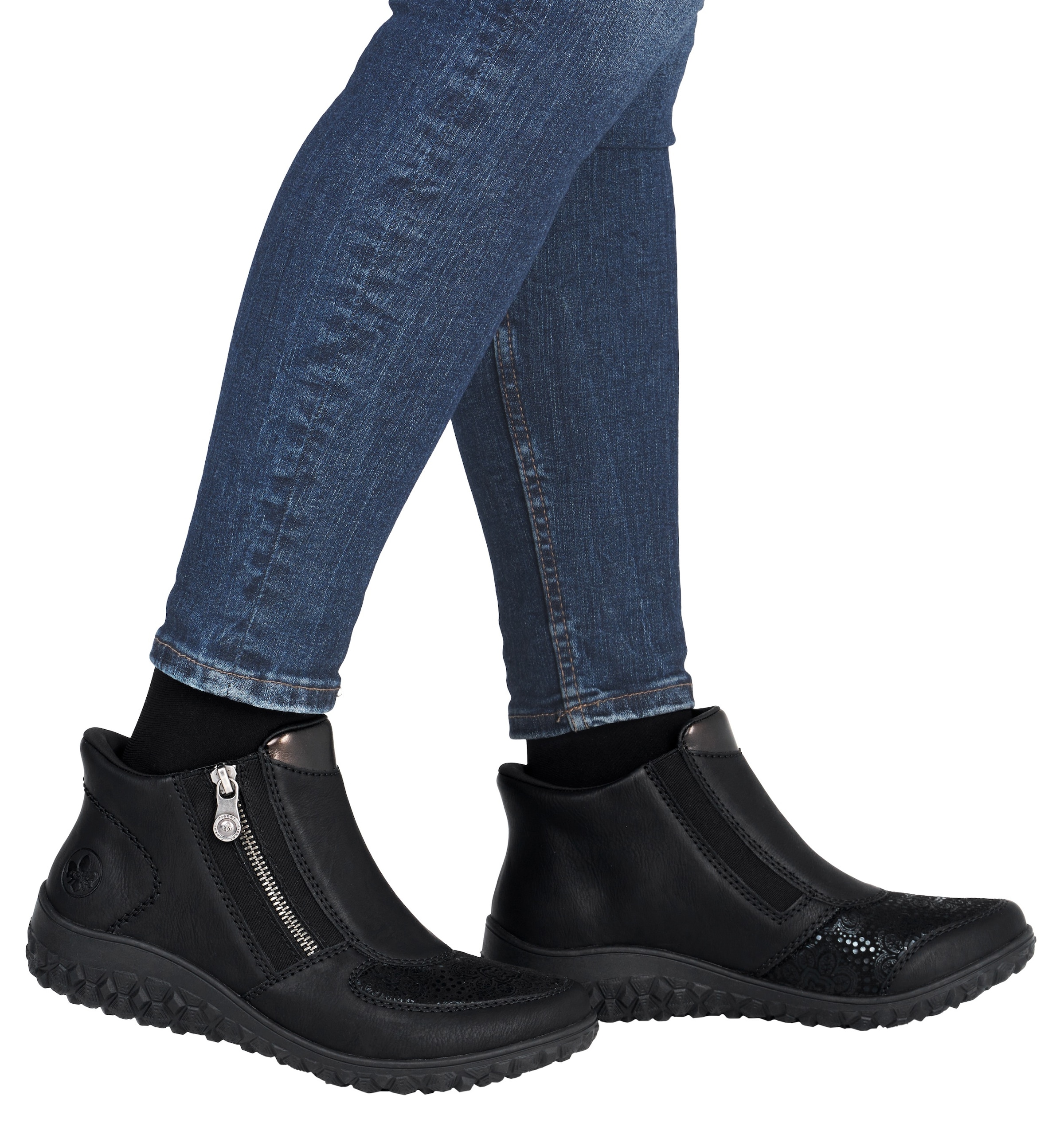Rieker Schlupfboots »Ready2GO«, Stiefelette, Casual-Boots, Profilsohle, mit seitlichem Reißverschluss