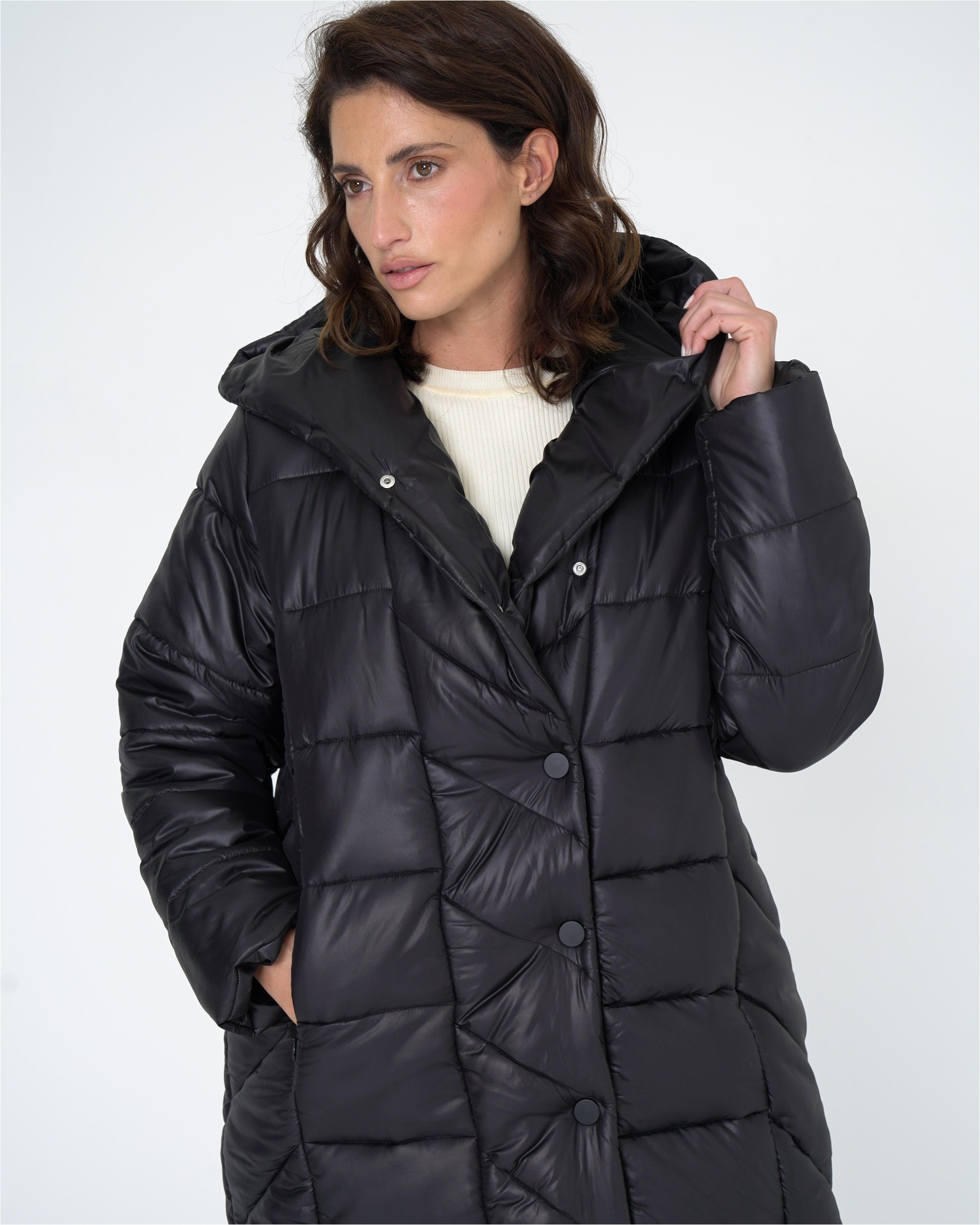 freshlions Steppmantel »Eva«, im schimmernden Design