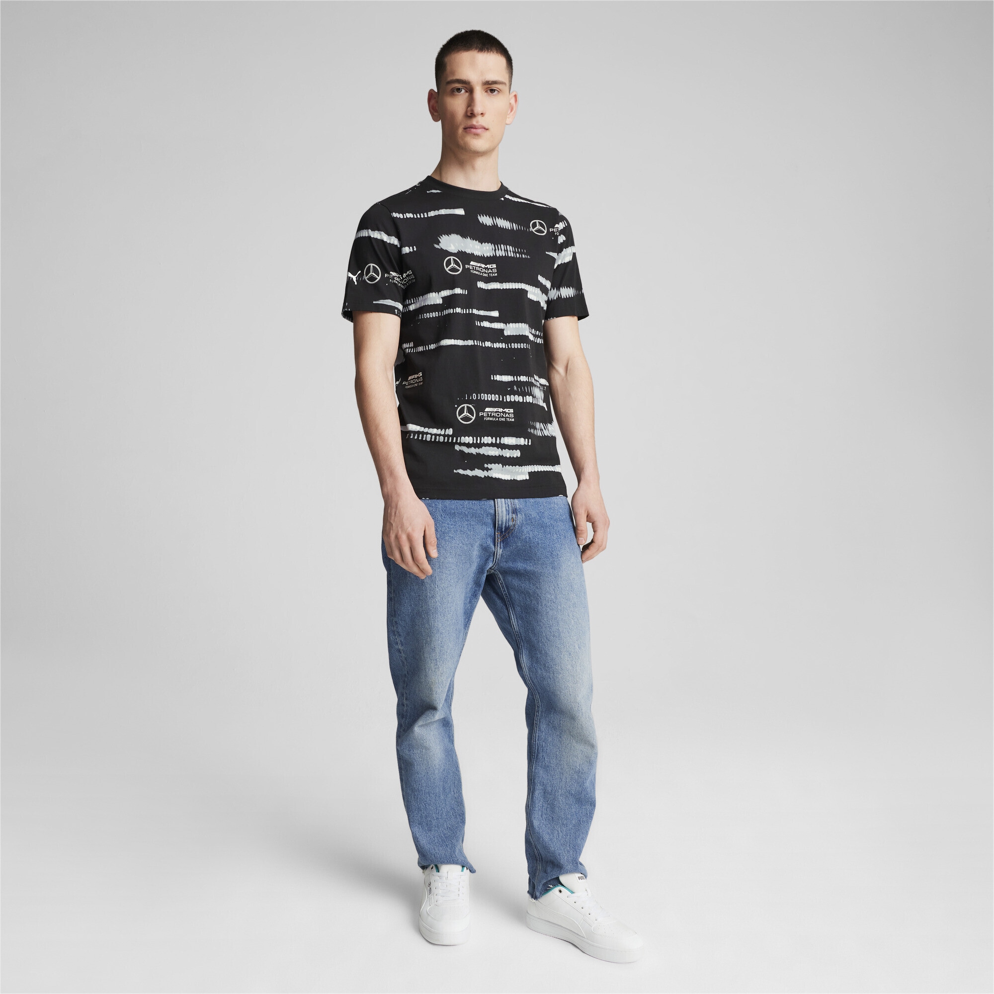 PUMA T-Shirt »Mercedes-AMG Petronas F1® Logo T-Shirt mit Allover-Print Herren«
