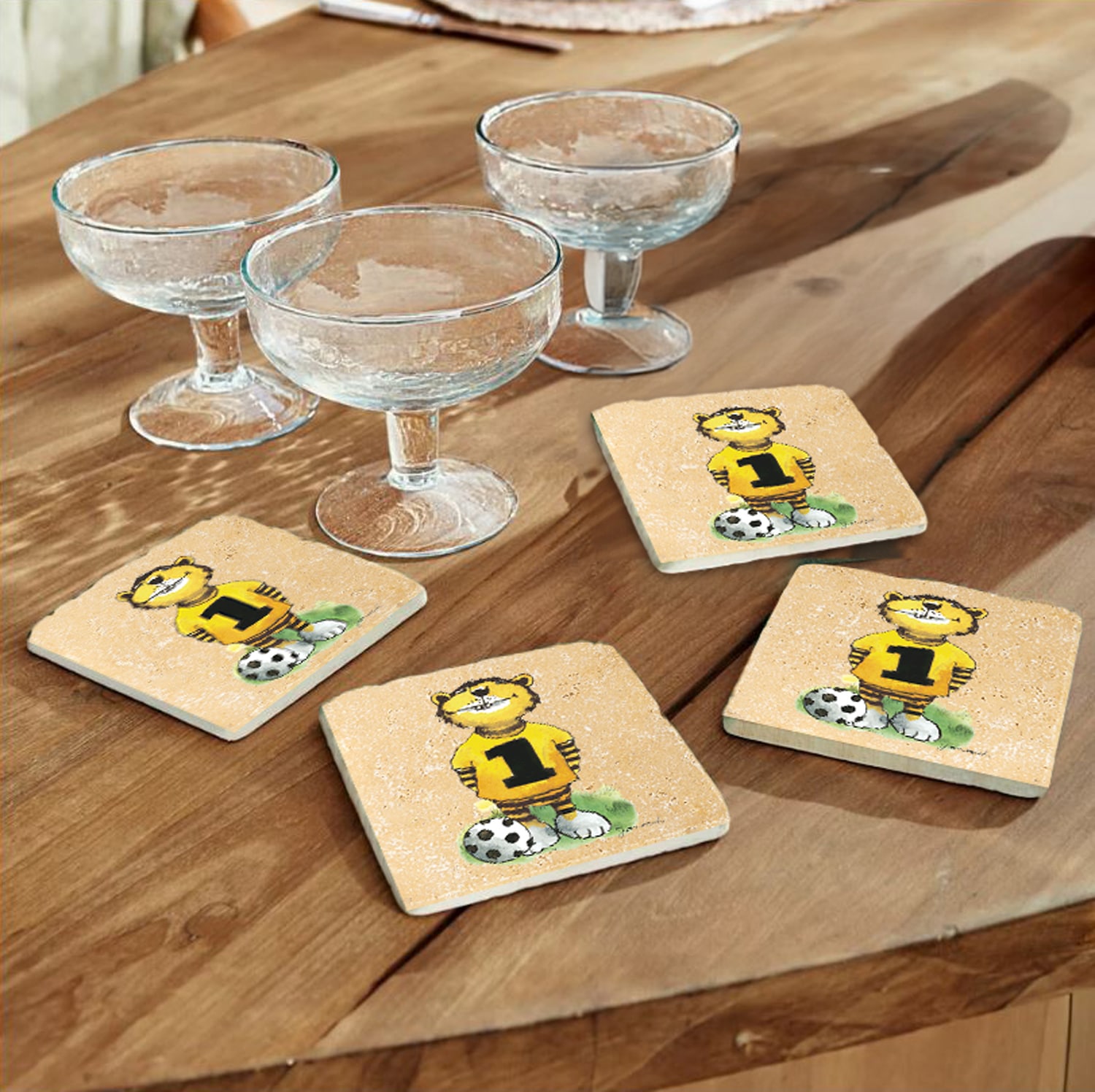 LuckyLinde Getränkeuntersetzer »Der Tiger mit Fußball«, (Set, 4 tlg.), Janosch Set Topfuntersetzer Naturstein Untersetzer 10x10x1cm
