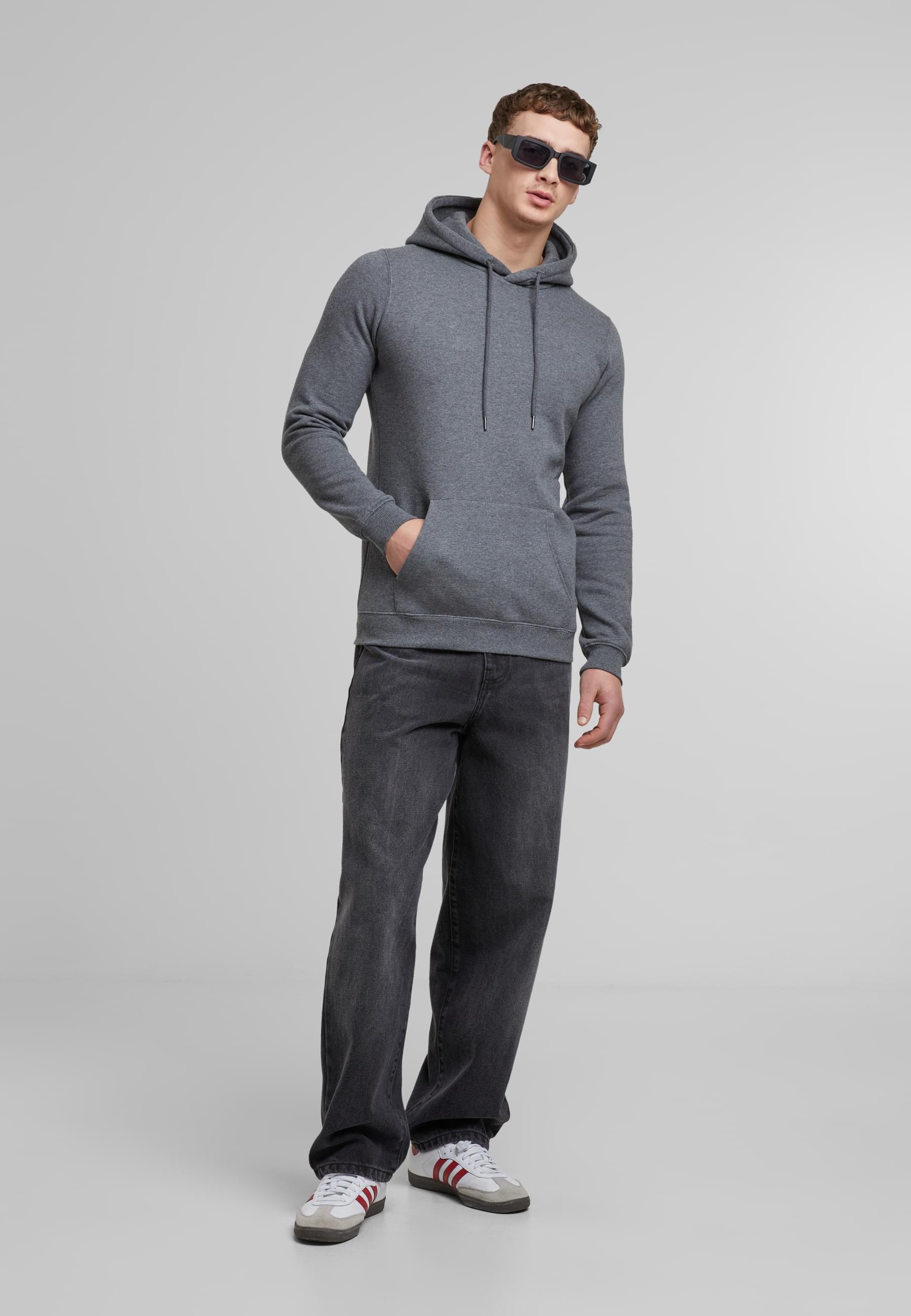 MisterTee Kapuzensweatshirt »MisterTee Basic Hoodie«, (1 tlg.)