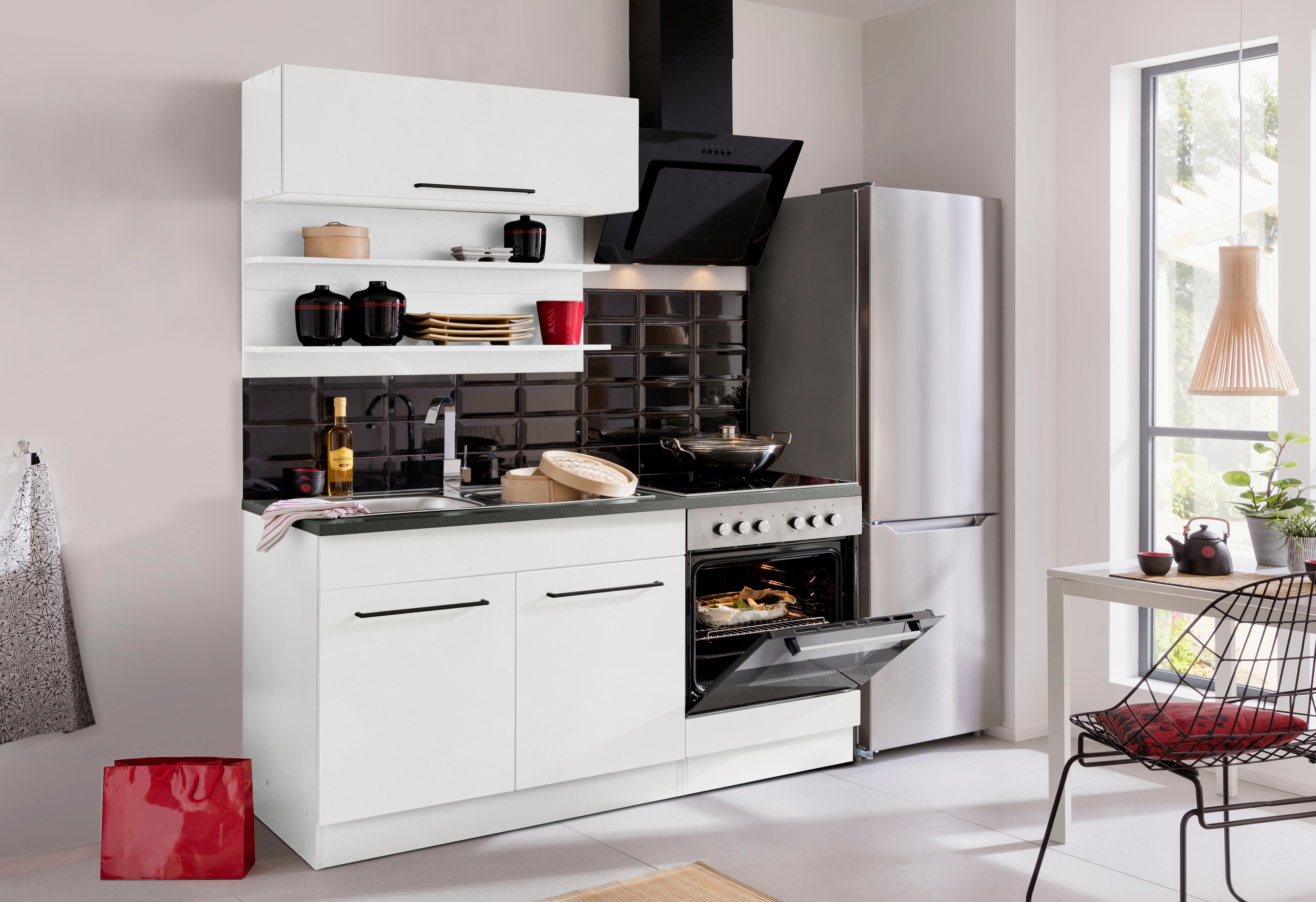 KOCHSTATION Pantryküche "KS-Tulsa" Breite 160 cm, schwarze Metallgriffe, hochwertige MDF Fronten