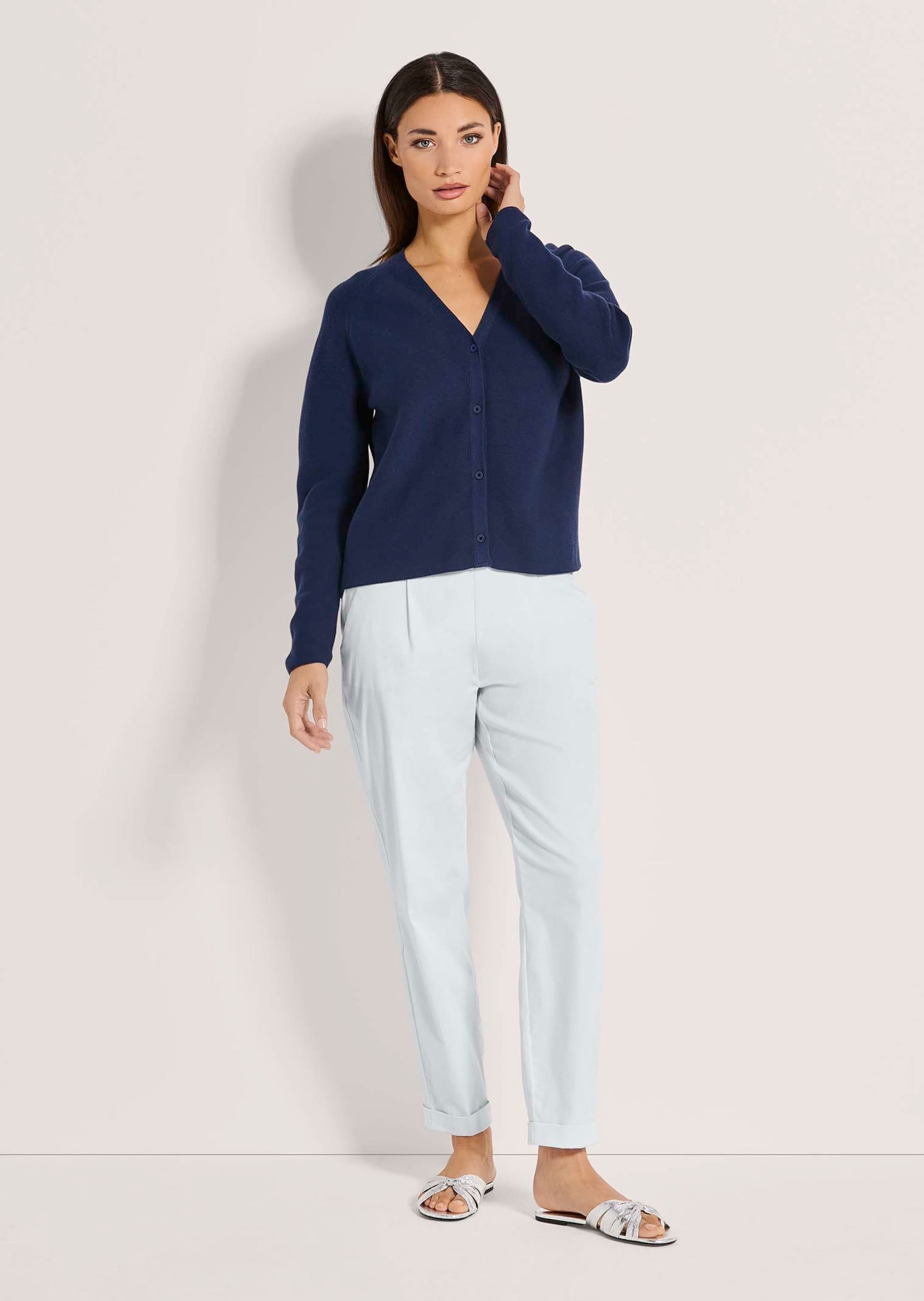 MADELEINE Strickjacke »Strickjacke Strickjacke mit V-Ausschnitt«