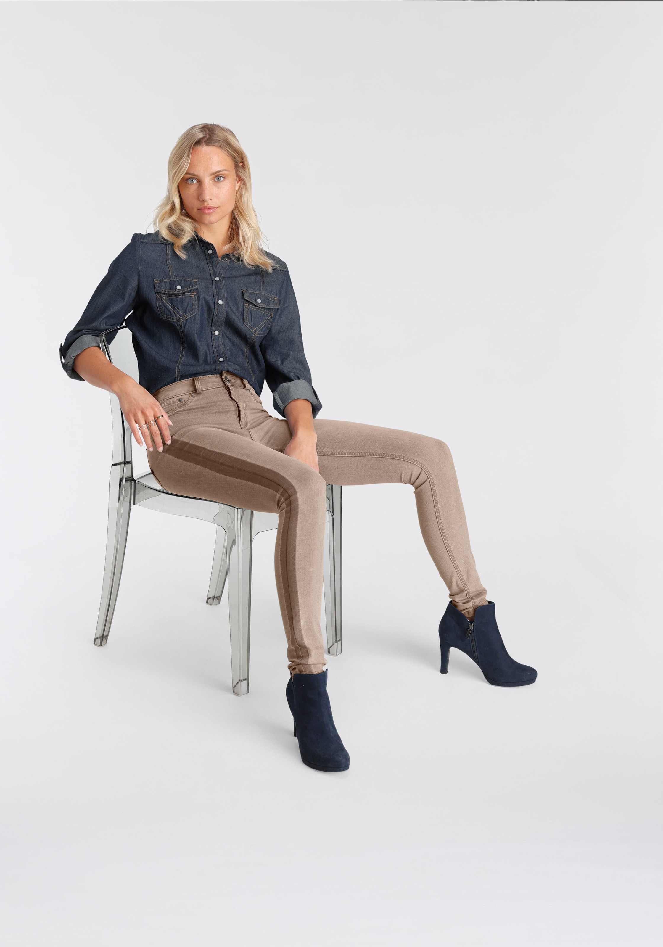 Arizona Skinny-fit-Jeans »Ultra Stretch«, High Waist mit seitlichem Streifen