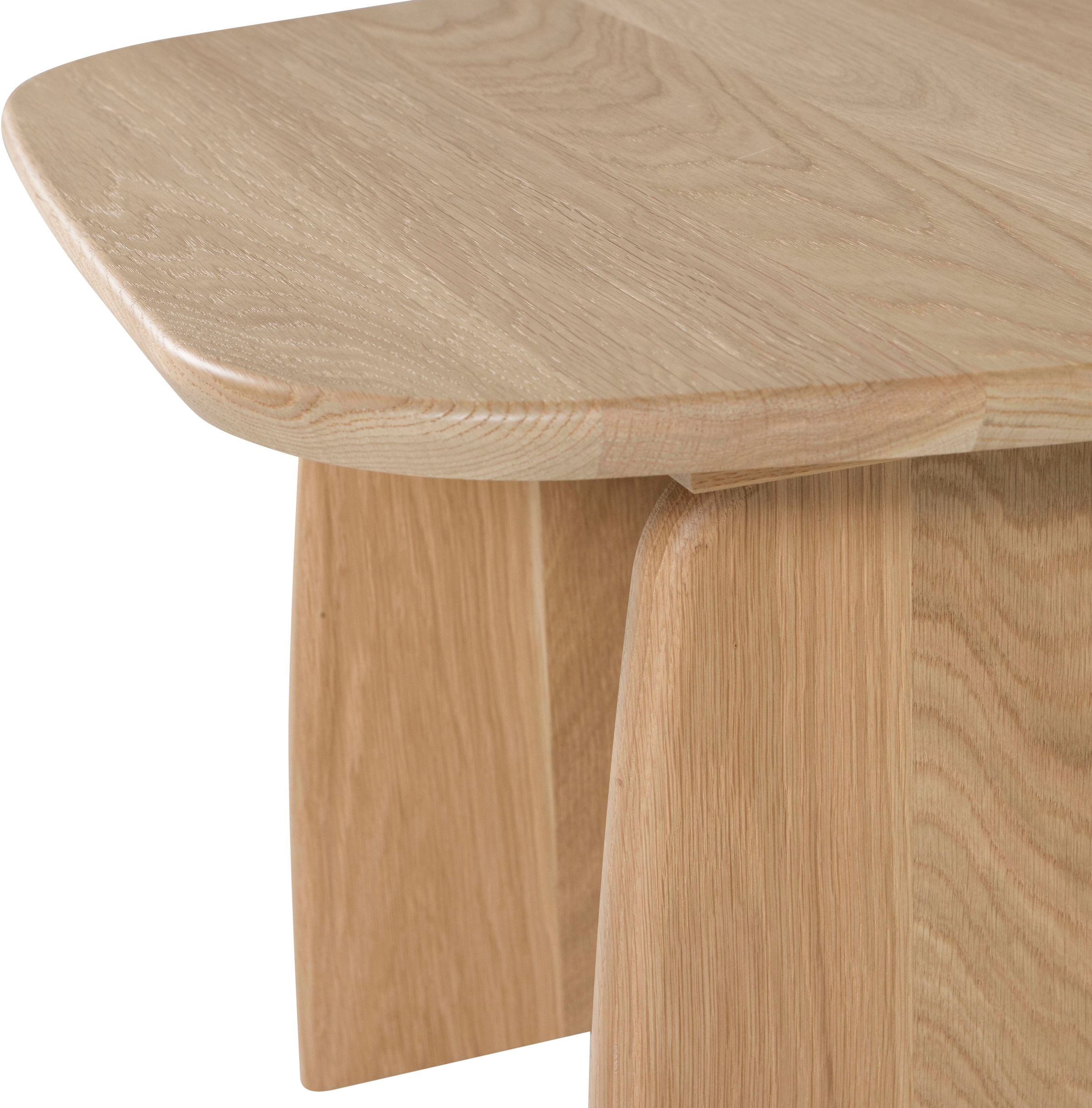 WOOOD Couchtisch »Tablo mit FSC®-Mix Eichenholz und organischer Form B60 x T60 x H40 cm« Transparente Schutzlackierung, Tragkraft 50 kg, kompakte Ausführung