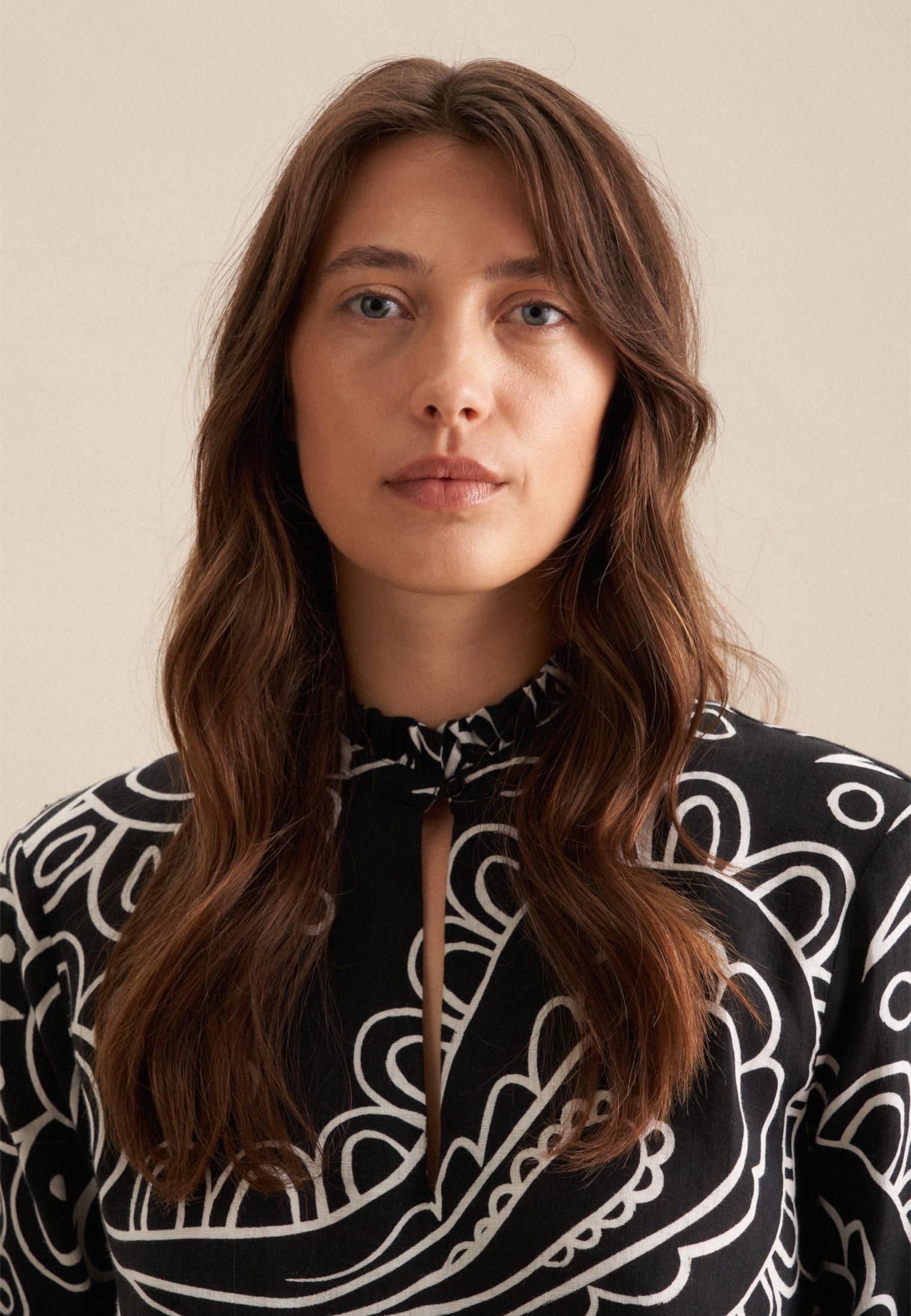 seidensticker Klassische Bluse »Schwarze Rose«, Langarm Rundhals Paisley