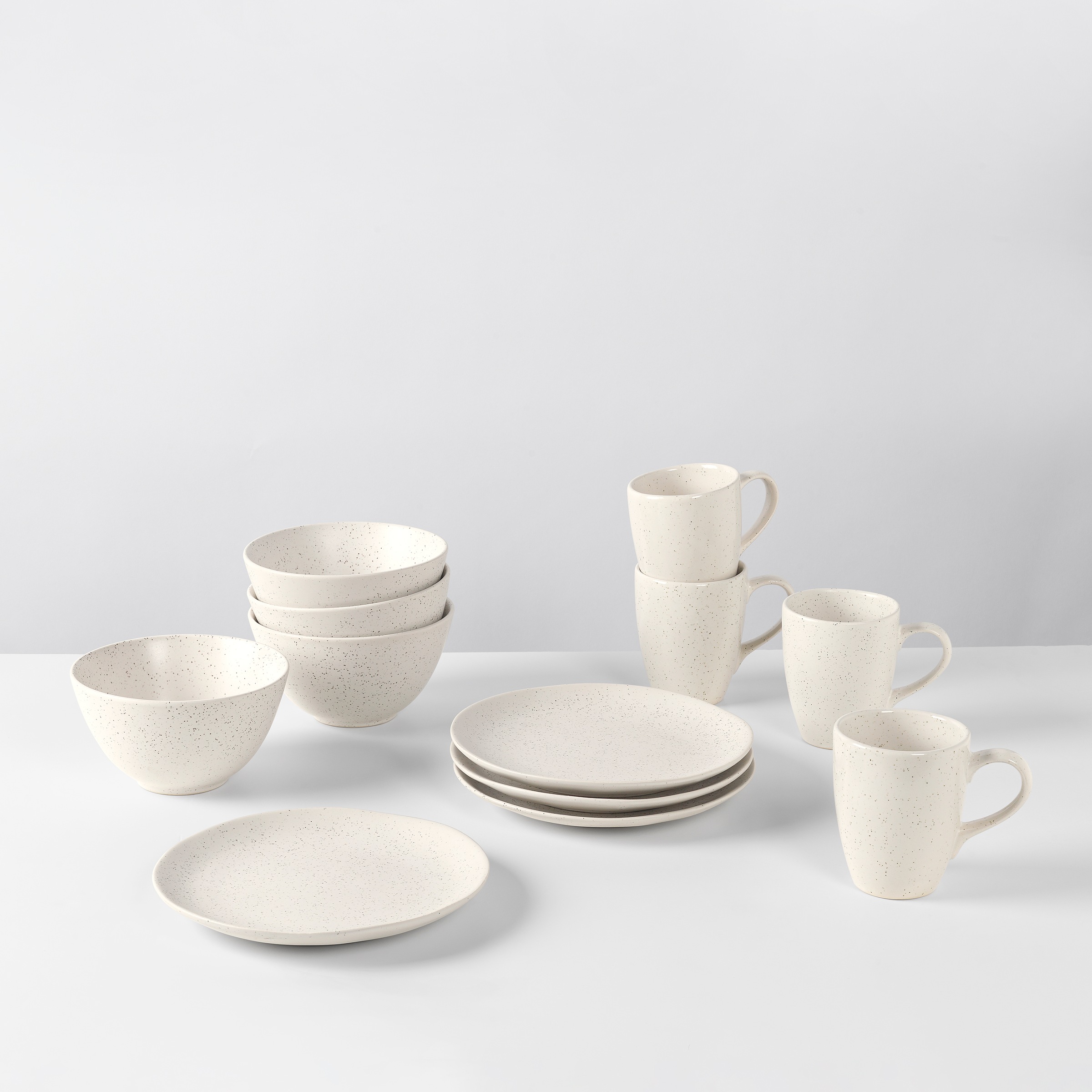Broste Copenhagen Frühstücks-Geschirrset »Nordic Vanilla, inklusive Serviette Wilhemina«, (Set, 16 tlg.), Beliebte Geschirr Sets Exclusiv mit Geschenk