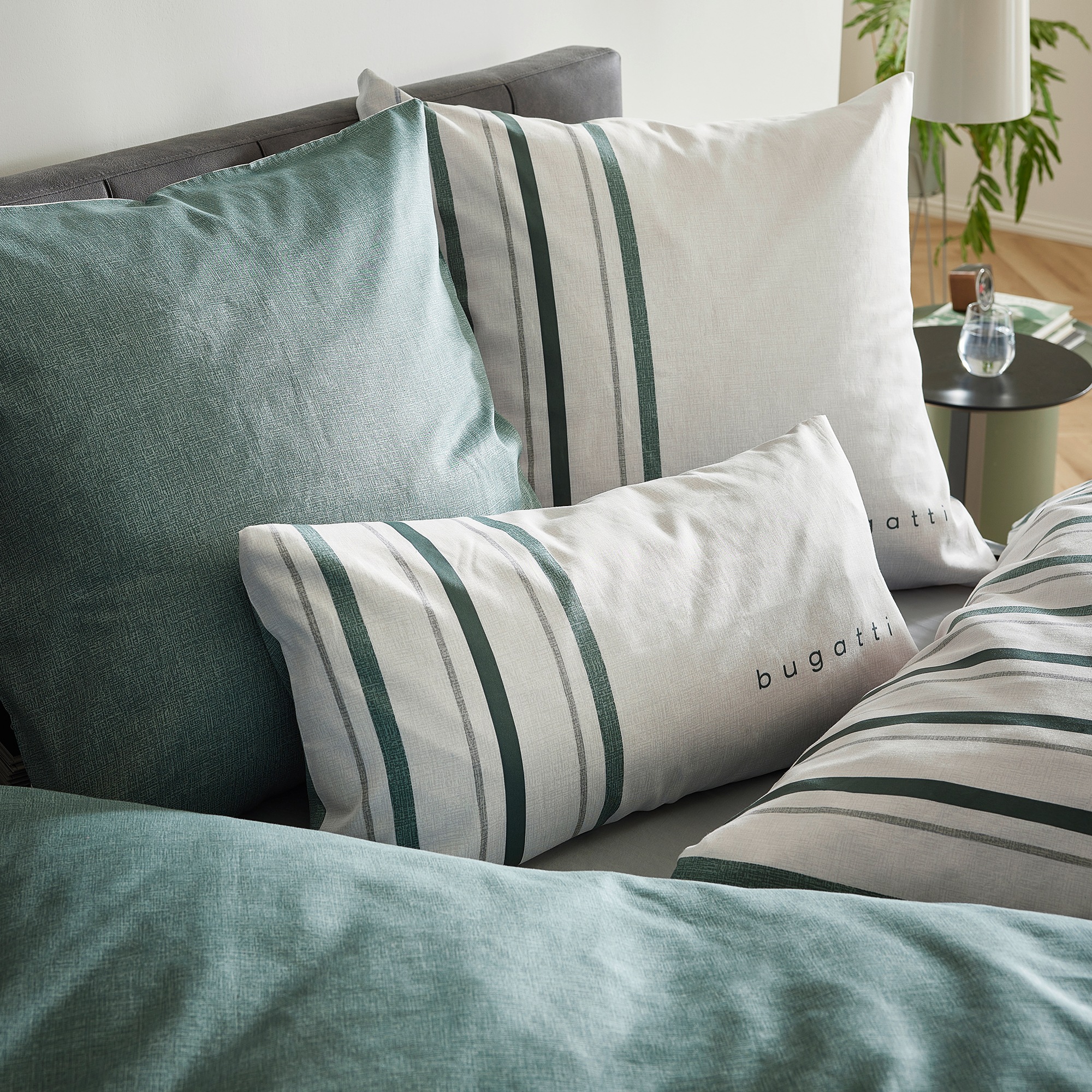 Thumbnail - bugatti Bettwäsche "Satinbettwäsche bugatti" 2 Stk. tlg. mit edlem Streifen-Design und ruhiger Wendeseite