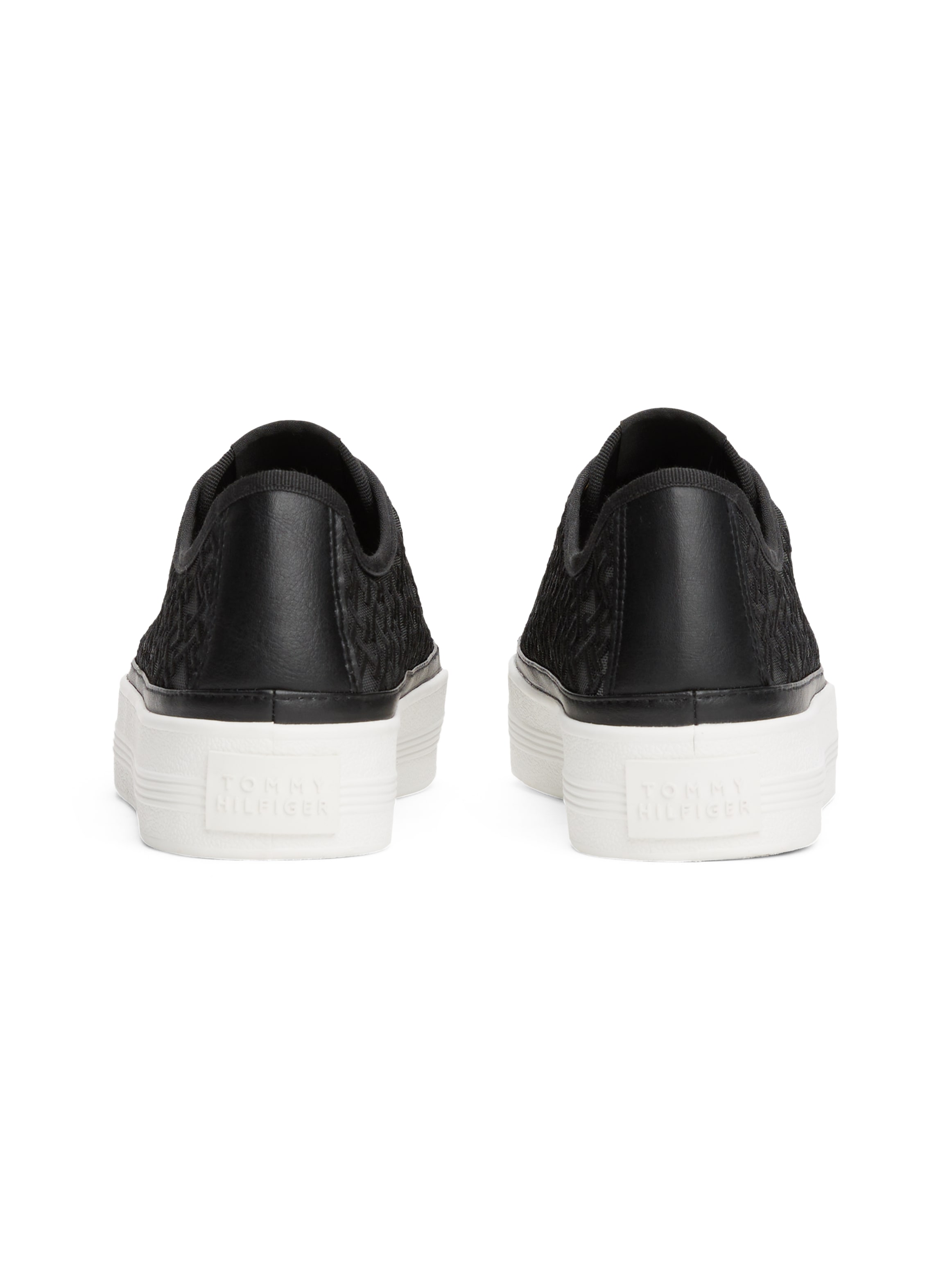 Tommy Hilfiger Plateausneaker »VULC EMBROIDERED SNEAKER«,Freizeitschuh, Halbschuh, Schnürer mit unterlegter TH-Logostickerei