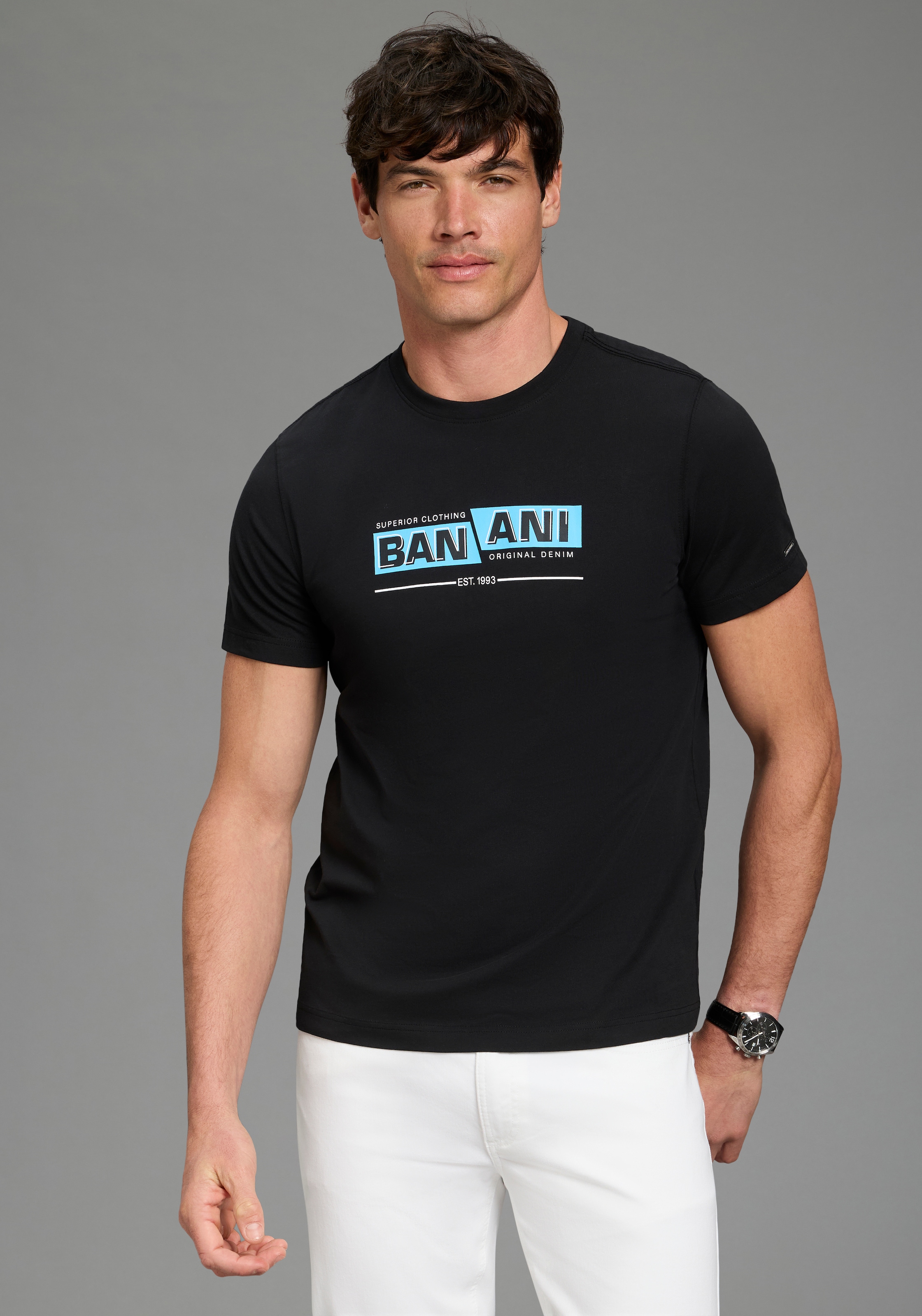 Bruno Banani T-Shirt schmale Passform, Halbarmshirt, bedruckte Optik