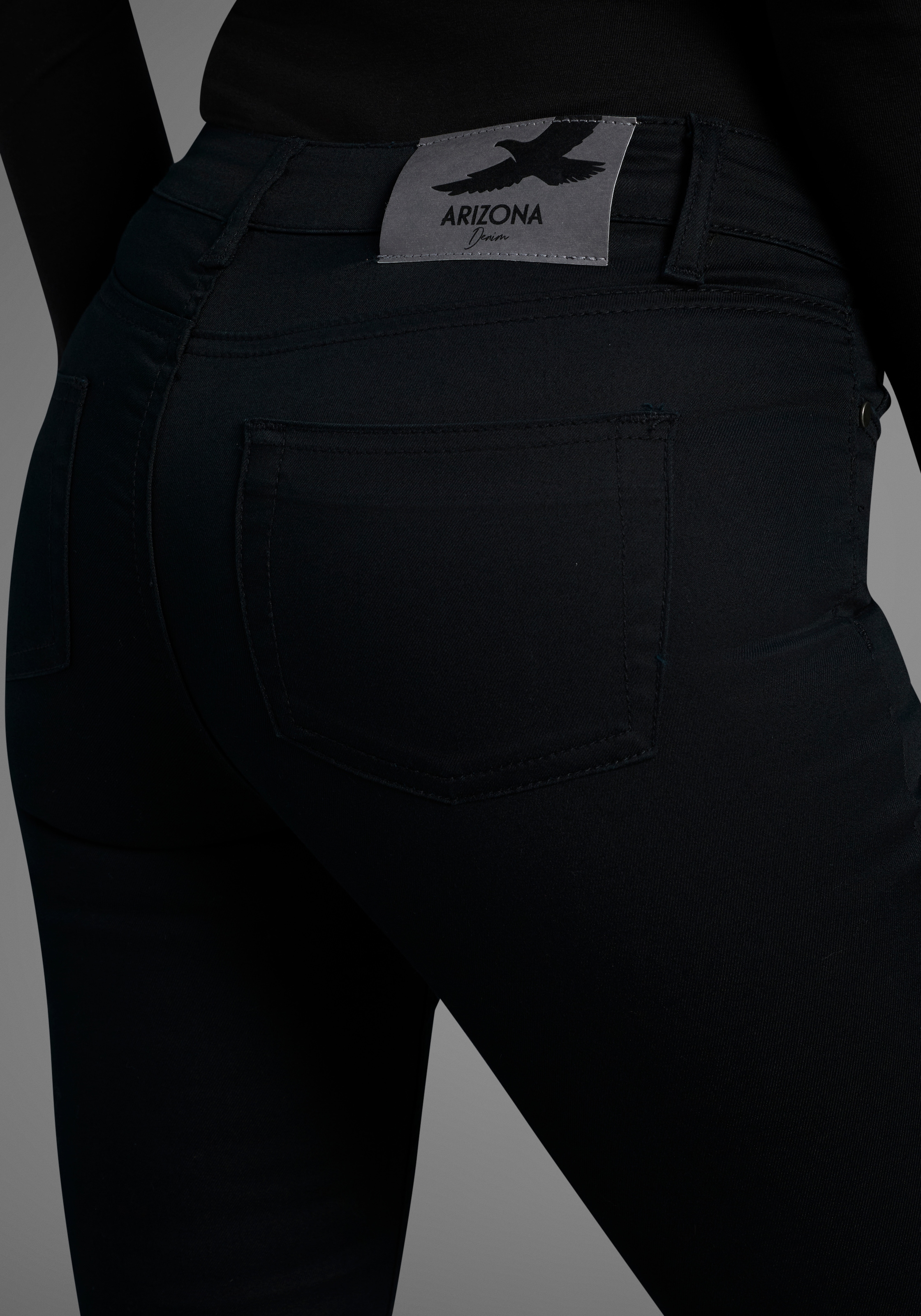 Arizona Bootcut-Jeans »Shaping«, elastische Passform, Bootcut-Beinform, Used-Waschung, hohe Taille