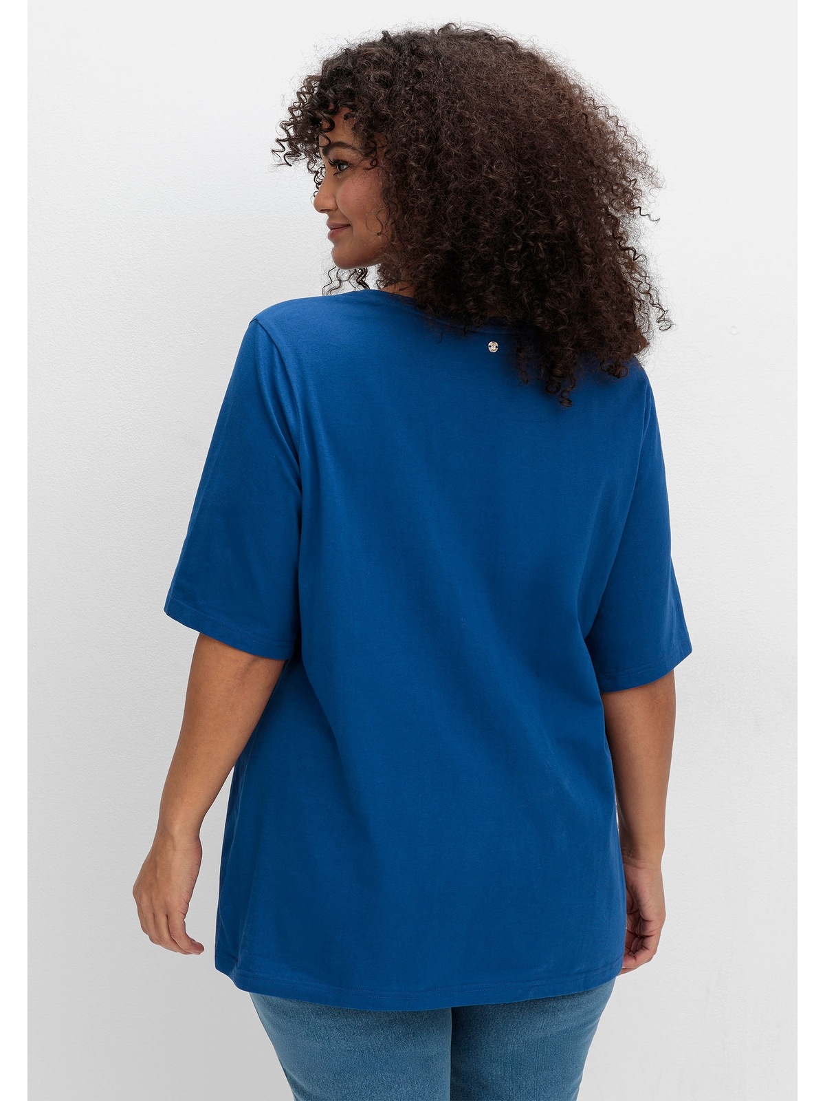 Sheego T-Shirt "Große Größen", mit V-Ausschnitt, leicht tailliert günstig online kaufen