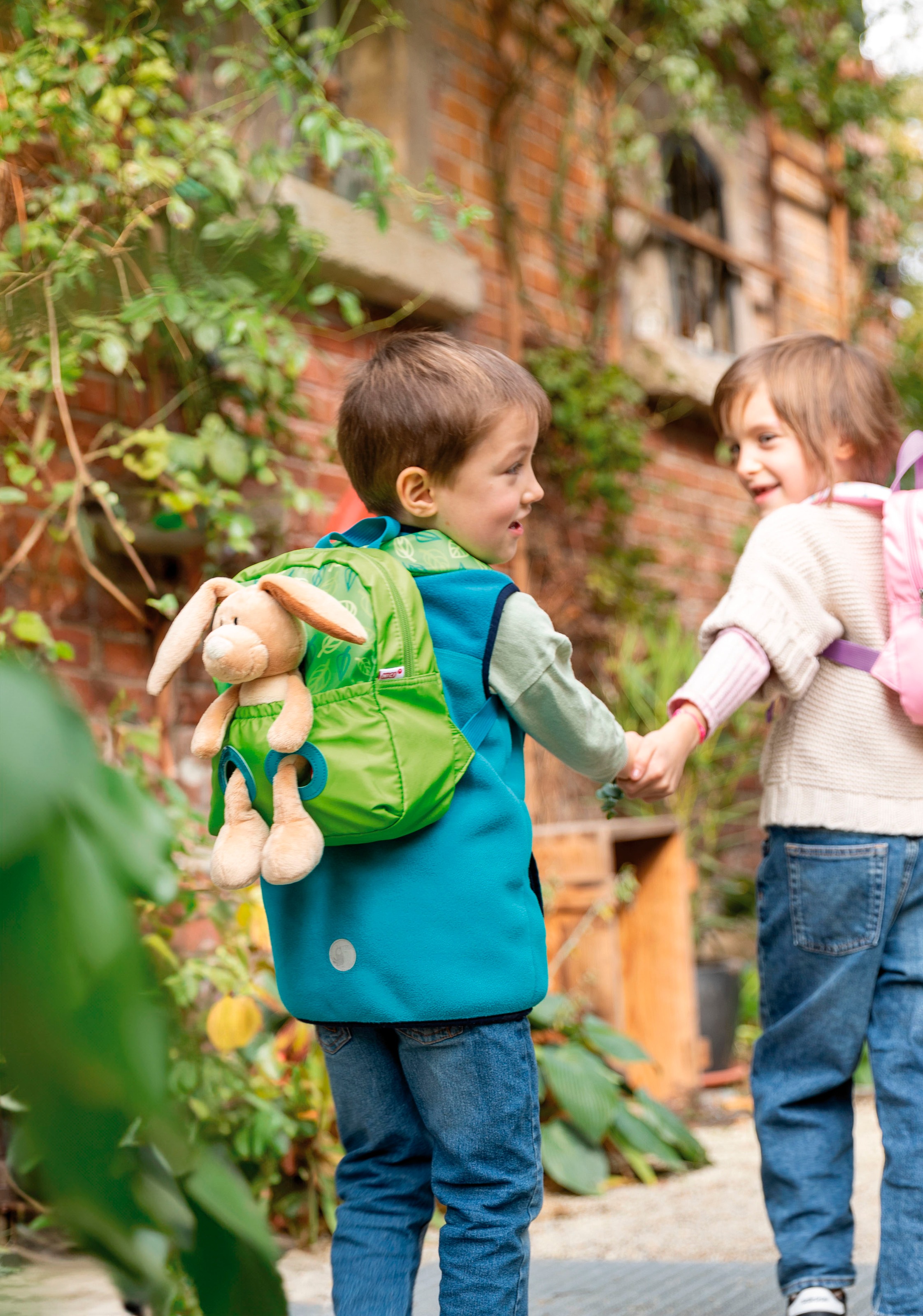 Nici Kinderrucksack »Travel Friends, Rucksack mit Plüsch Hase, 25 cm«