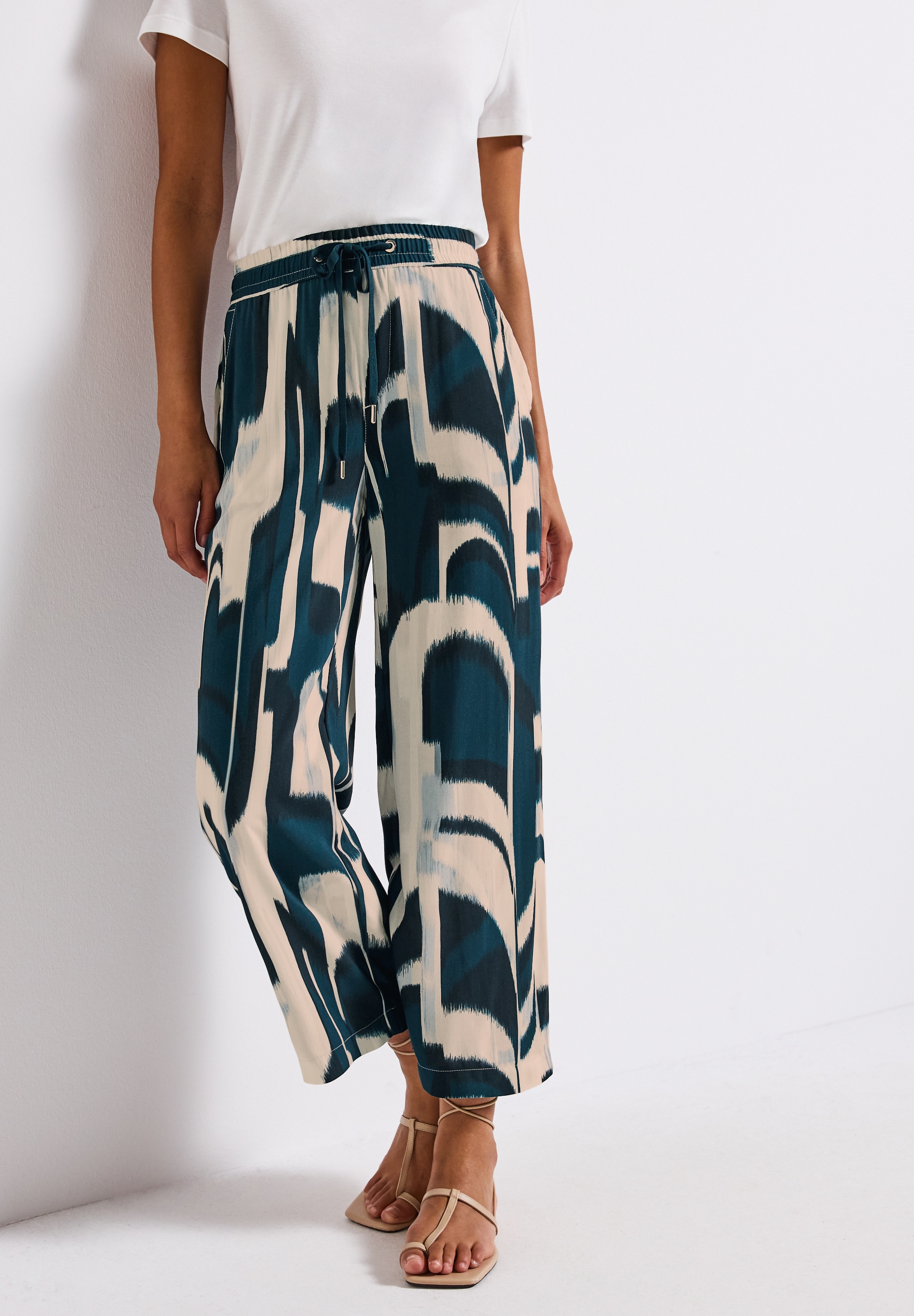 STREET ONE Stoffhose "Style Emee", mit elastischem Bund und Tunnelzug, mit günstig online kaufen