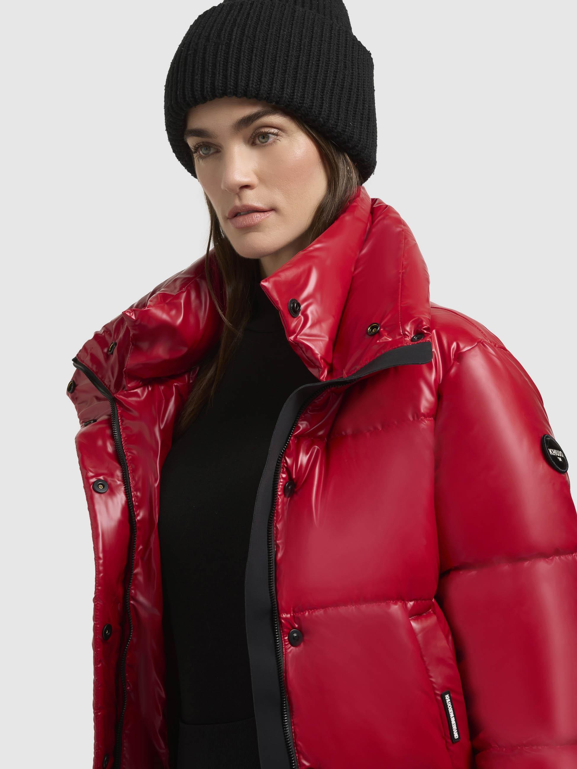 khujo Steppjacke »Rinja Shiny-YM«, ohne Kapuze, Glänzende kurze Winterjacke für Damen