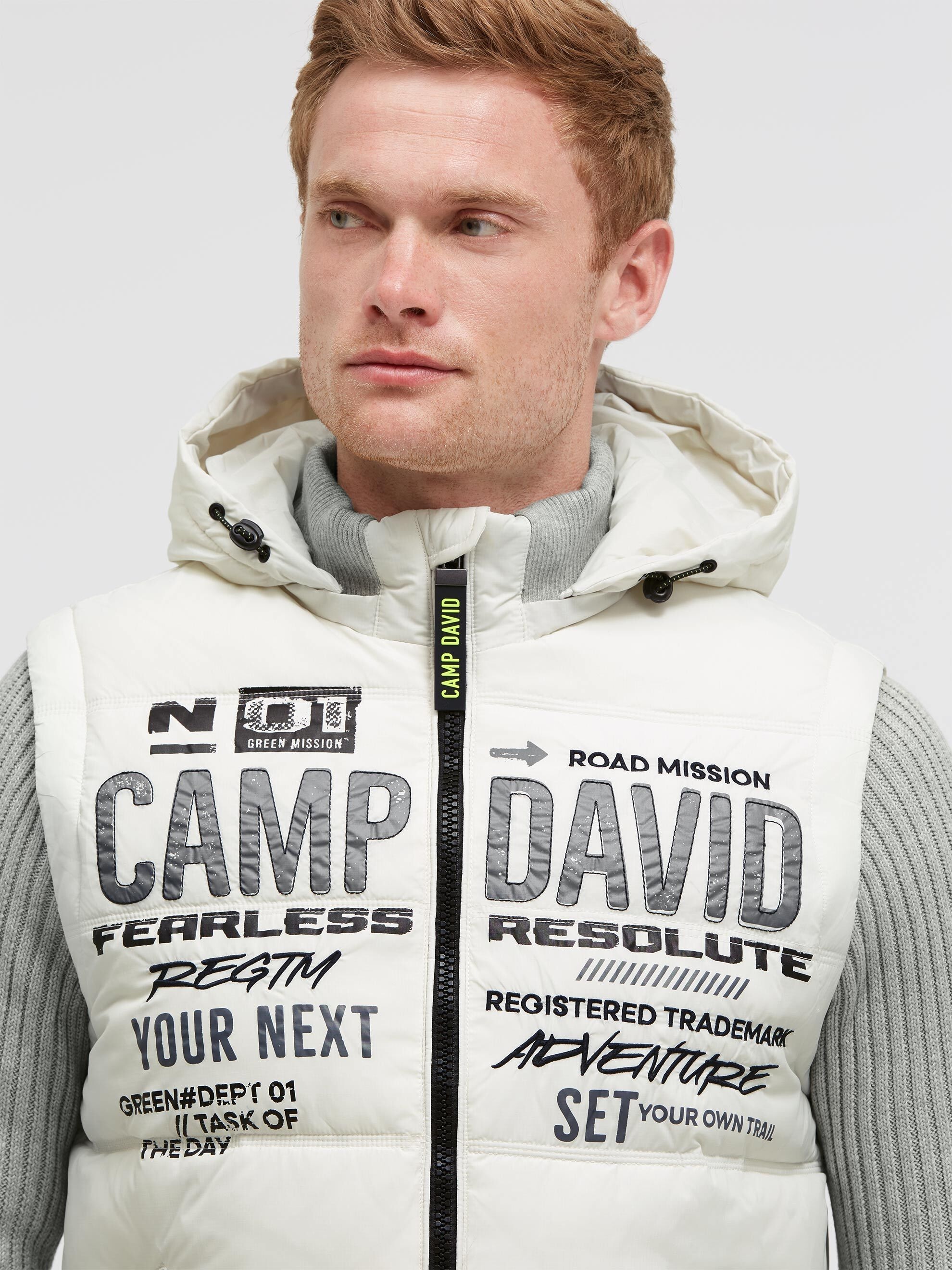 CAMP DAVID Winterjacke mit Kapuze mit abnehmbaren Ärmeln