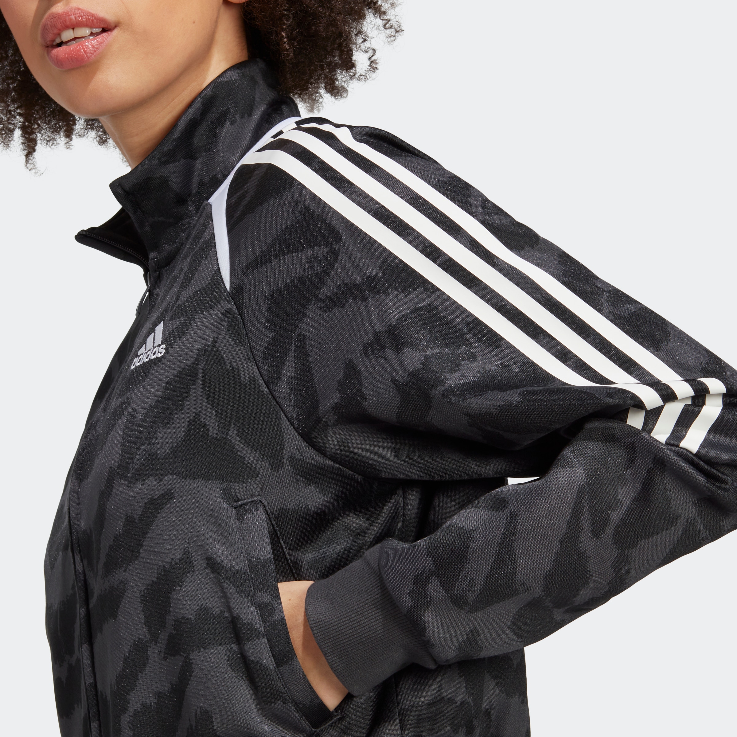 adidas Sportswear Outdoorjacke »TIRO SUIT UP LIFESTYLE TRAININGSJACKE«