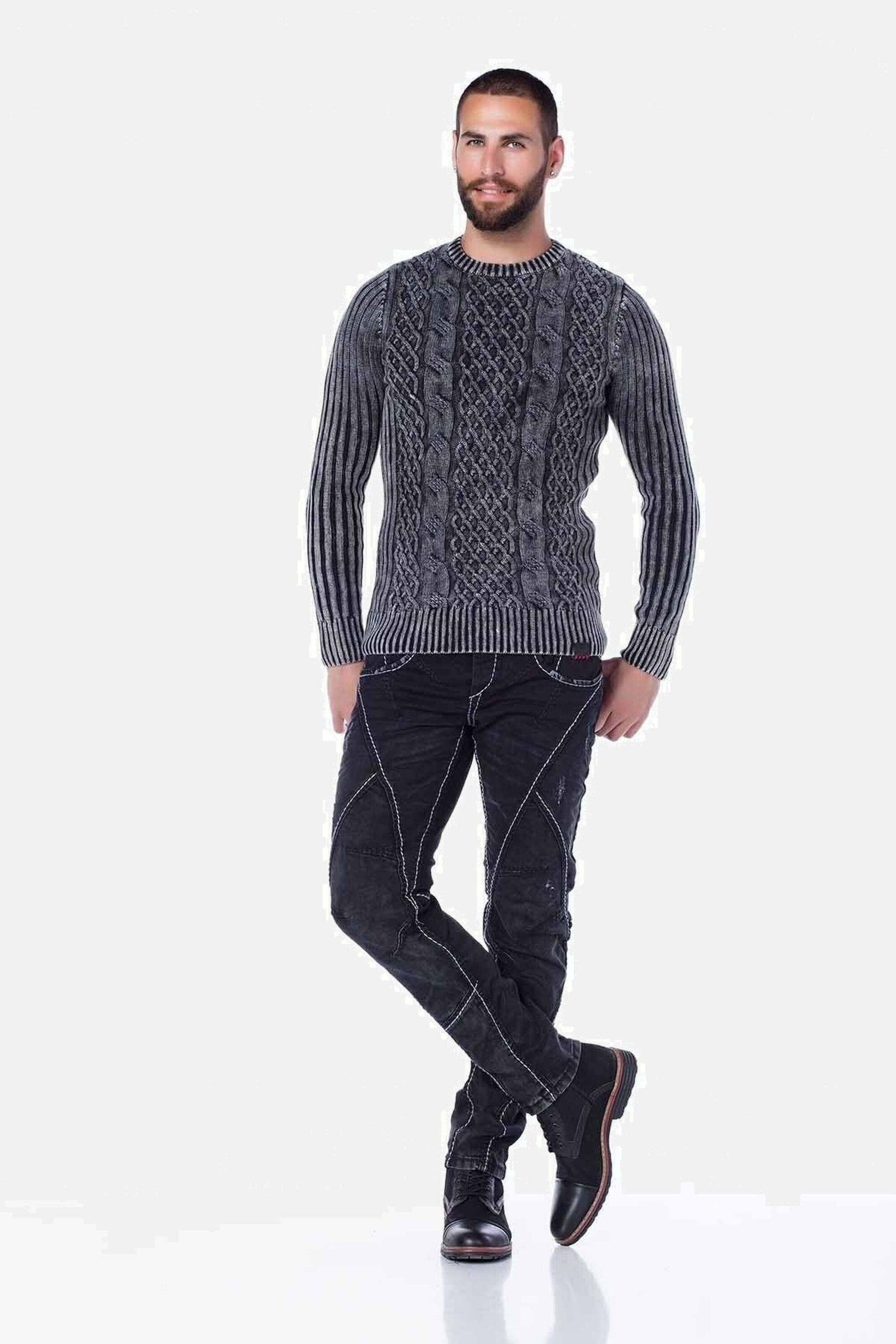 Cipo & Baxx 5-Pocket-Jeans »Jeans«, mit extravaganten Teilungsnähten, CD288