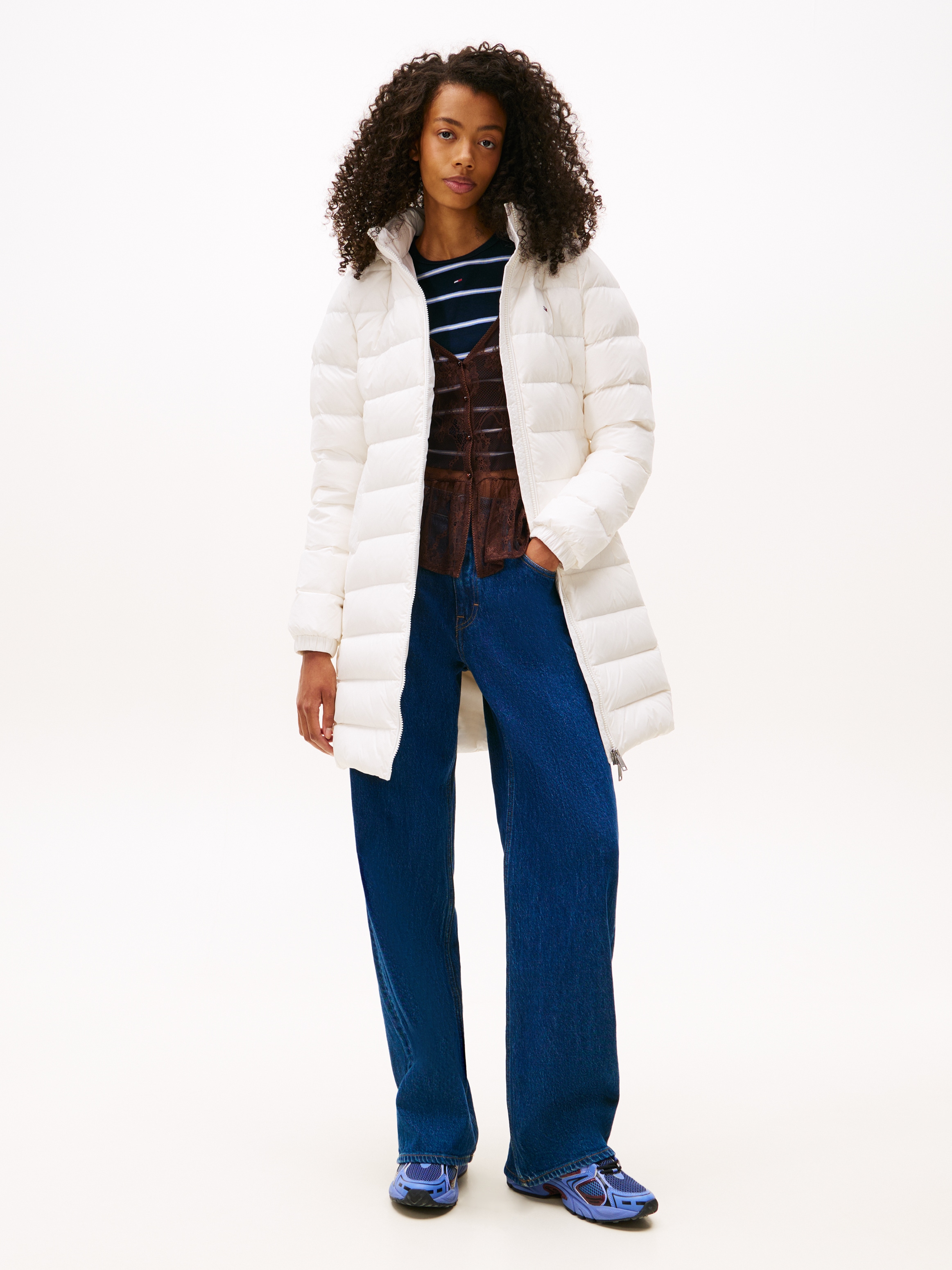 Tommy Jeans Steppmantel »TJW ESSENTIAL HOODED DOWN COAT« mit Fellimitat, Logostickerei